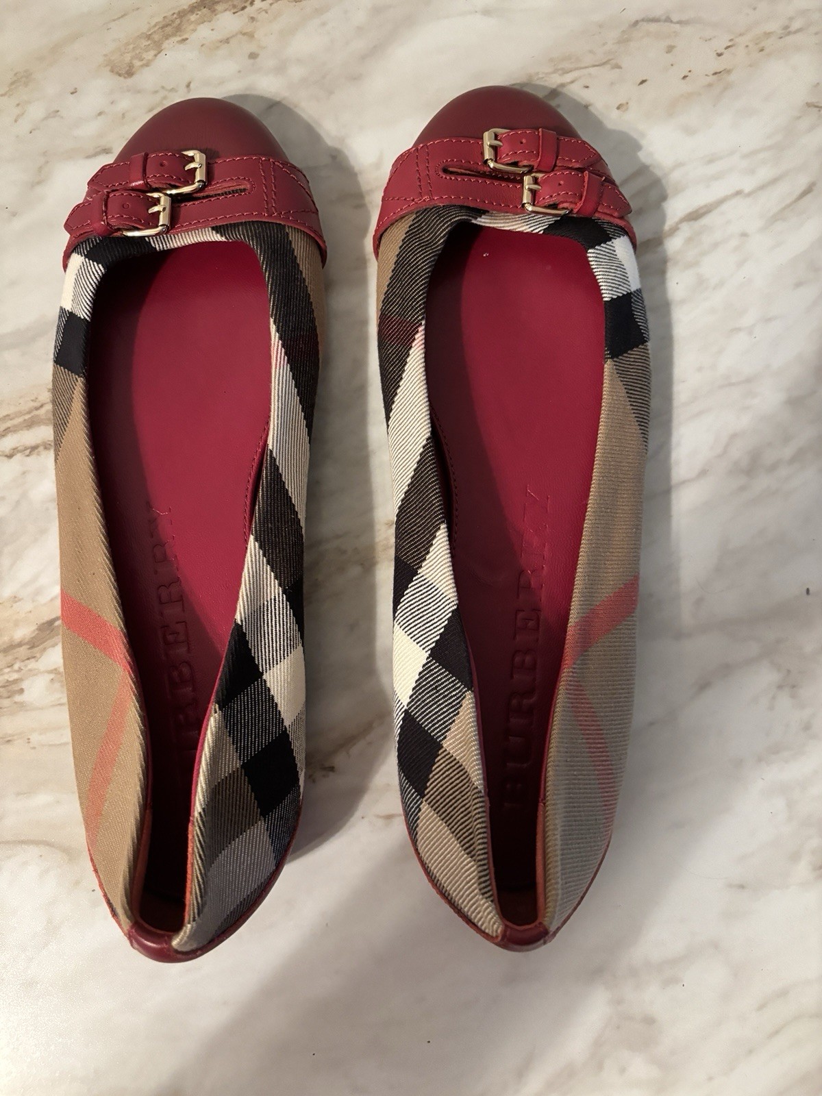 New Burberry Avonwick Nova Check Red Burgundy Leather Ballet Flats Sz 38 1/2 US9