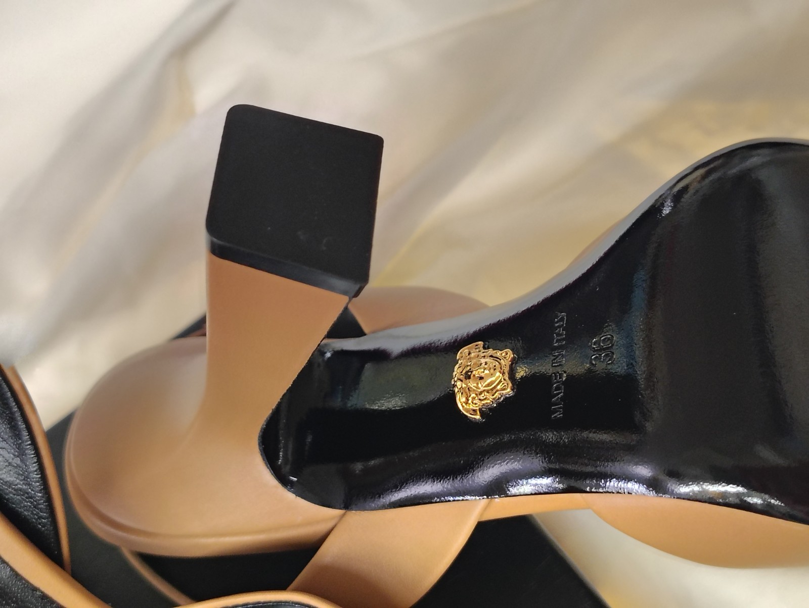 Versace Tan Leather Medusa Slingback Pointed Toe Women’s Pumps EU 36 US 6