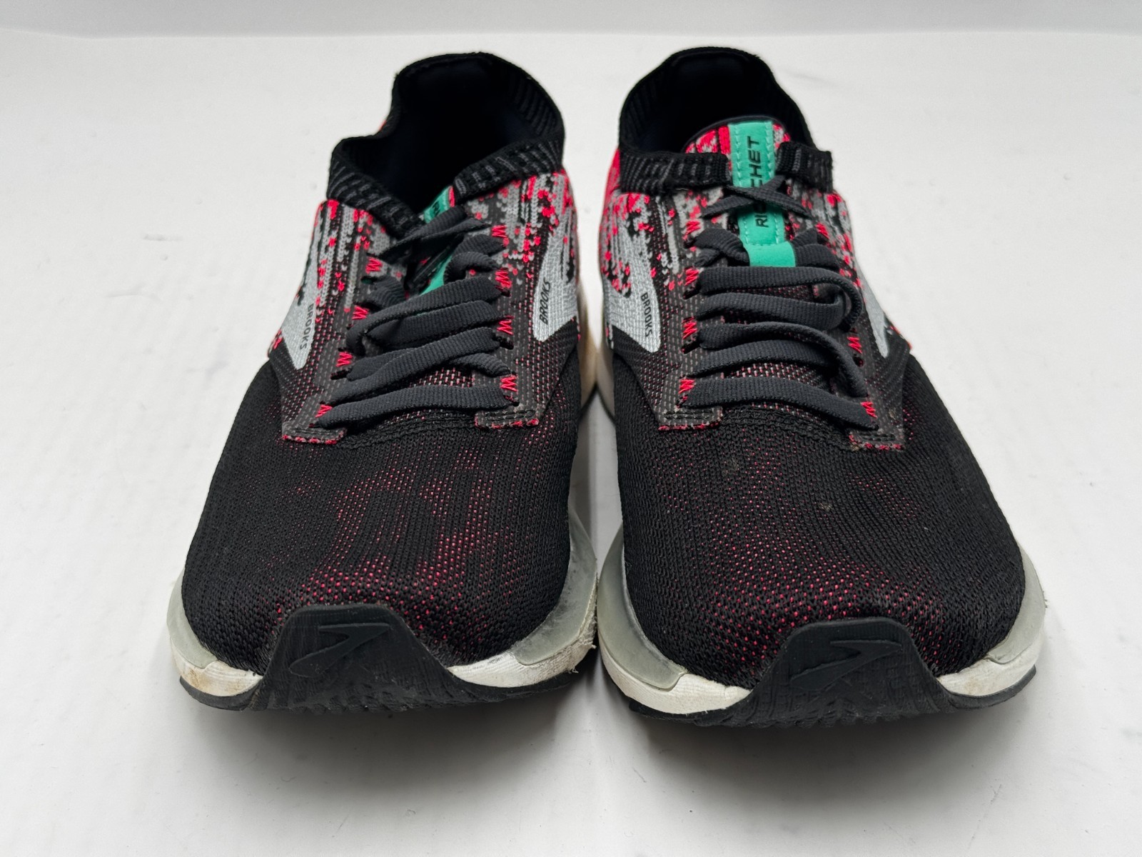 Brooks Ricochet Women’s Sneakers Size 8.5 B Black Athletic Shoes
