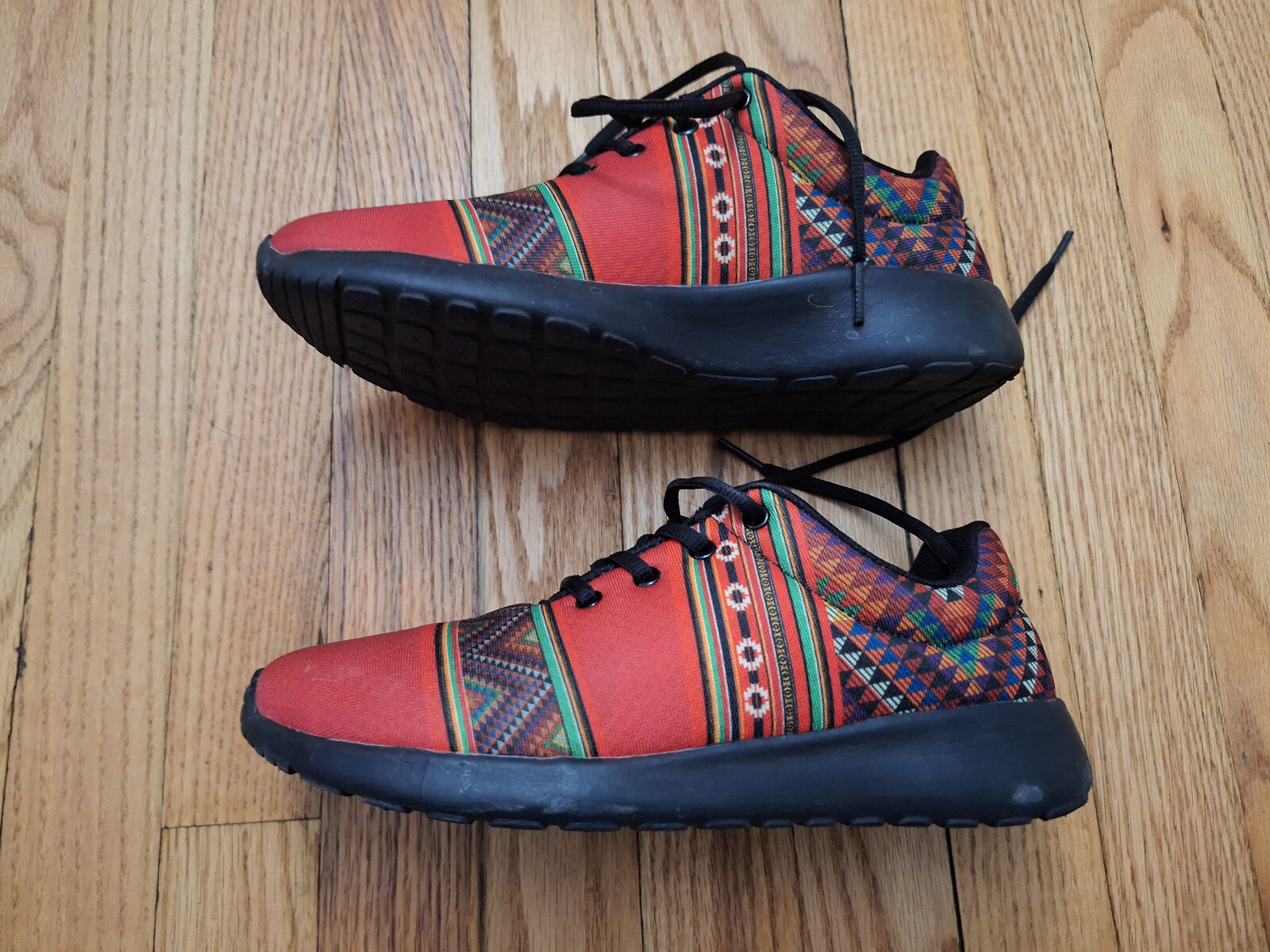 Yes We Vibe Triangles Pattern Red custome made shoes women 8, men 6 Worn twice