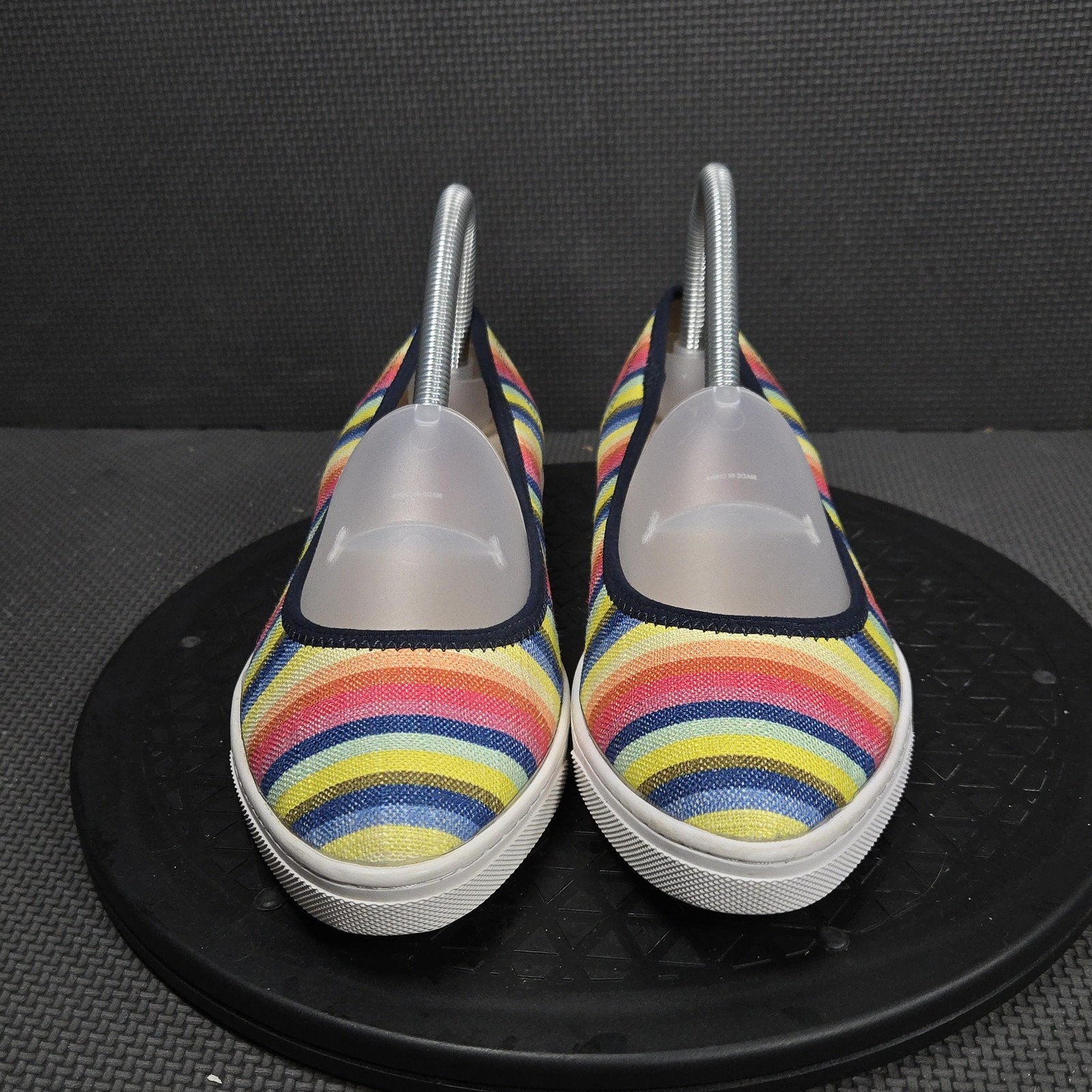 Anne Klein AK Sport Shoes Womens Size 7.5 Rainbow Striped Slip On Flats Comfort