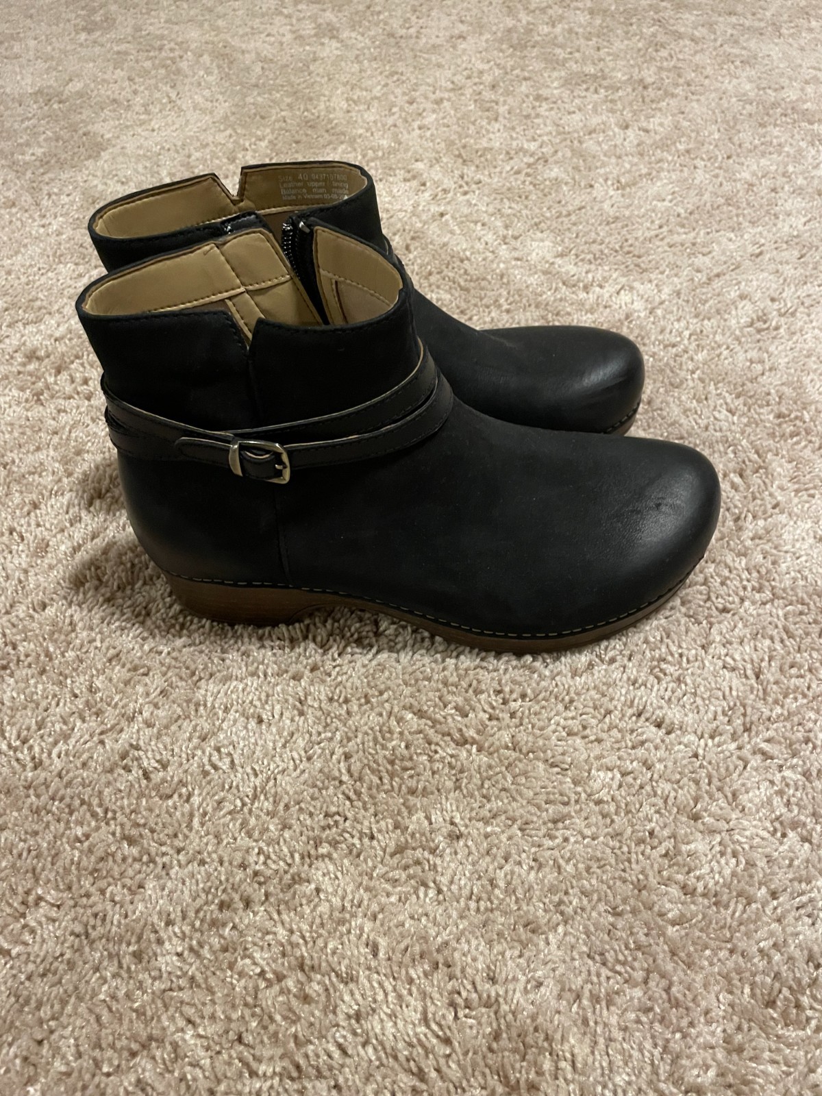 Dansko Brook Burnished Nubuck Black Ankle Boots – Size 40 (US 9.5-10)