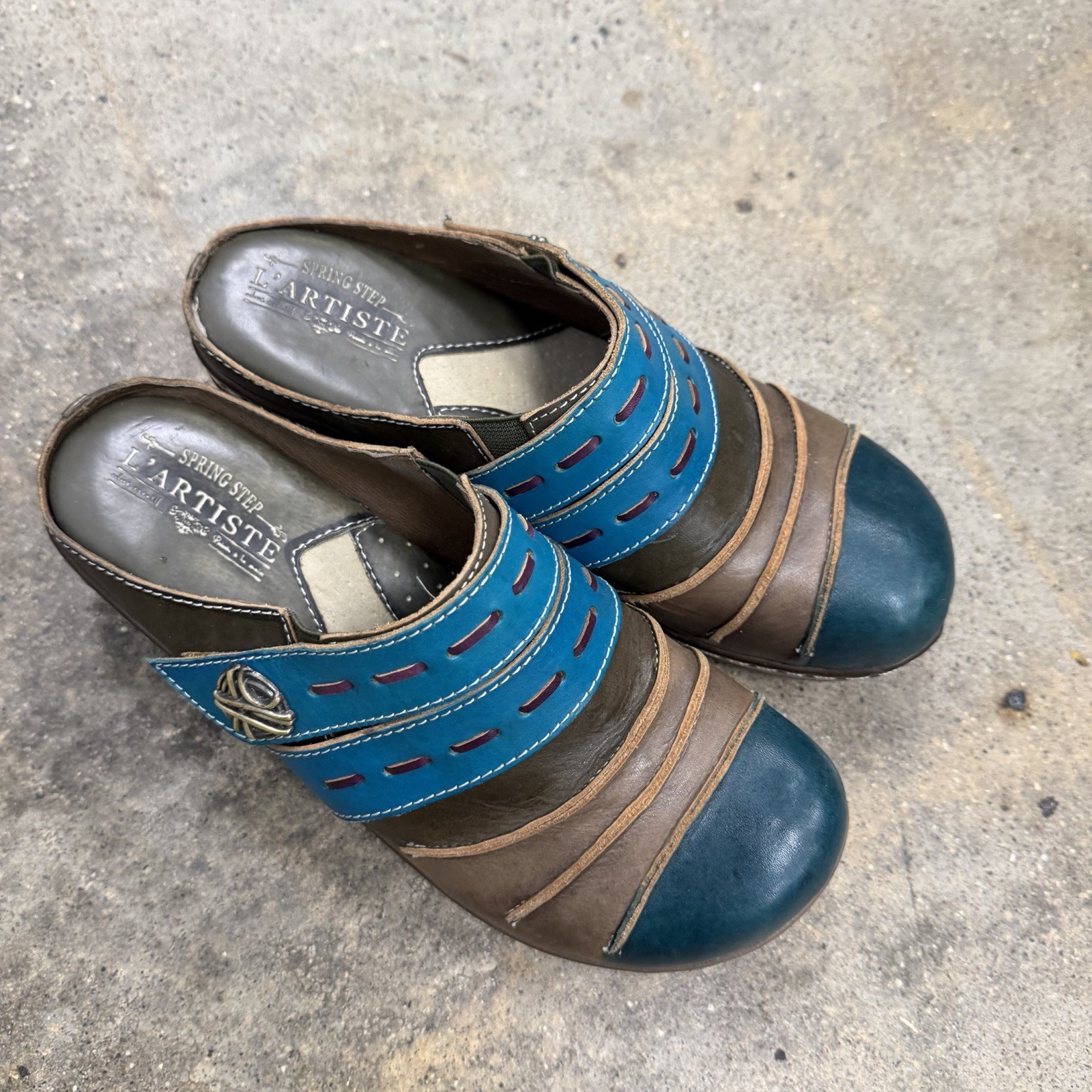 L’Artiste Spring Step Reggae Handpainted Leather Clogs Mules Blue Brown 39 US 8