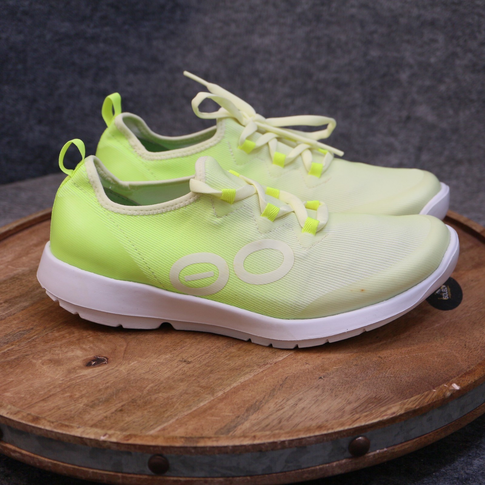 Oofos Oomg Sport LS Womens Size 9 Neon Yellow Recovery Shoes Comfort Athletic