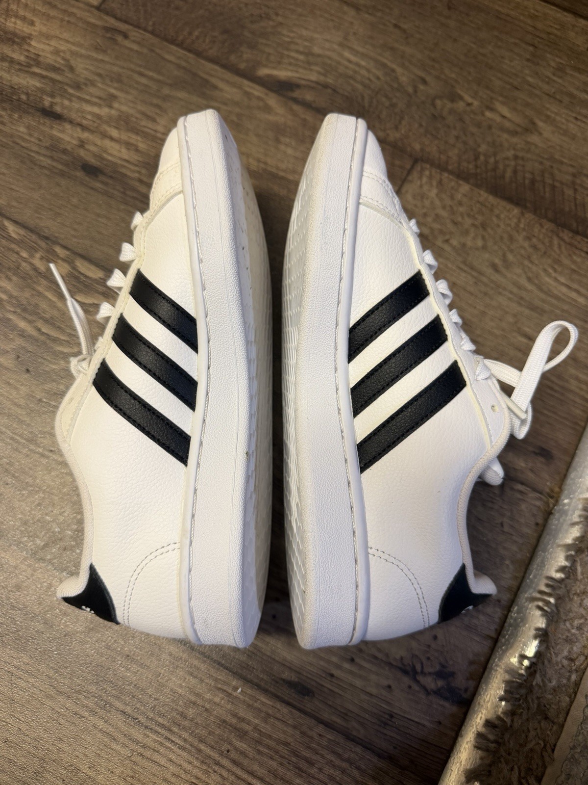 adidas Grand Court White/Black Men’s Low Top Lace-Up Sneakers 7.5US 6UK