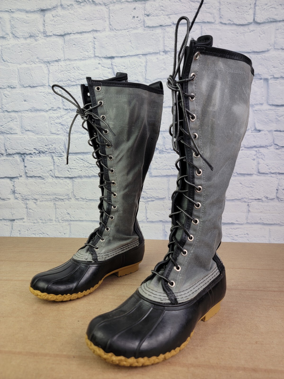 LL Bean Women’s Signature Waxed Canvas Maine Tall Hunting Boots Size 7 M
