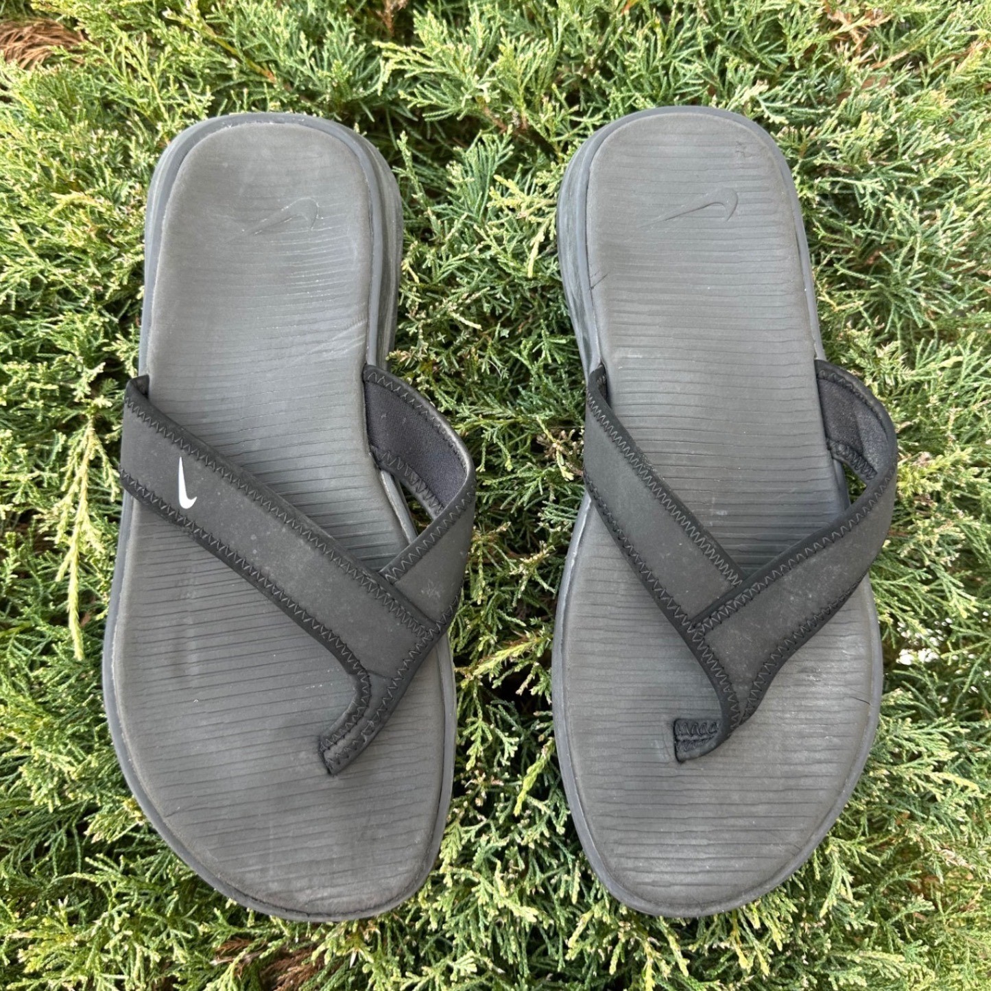 Nike Ultra Celso Girl Thong Sandals Size 8 Black Flip Flop Shoes