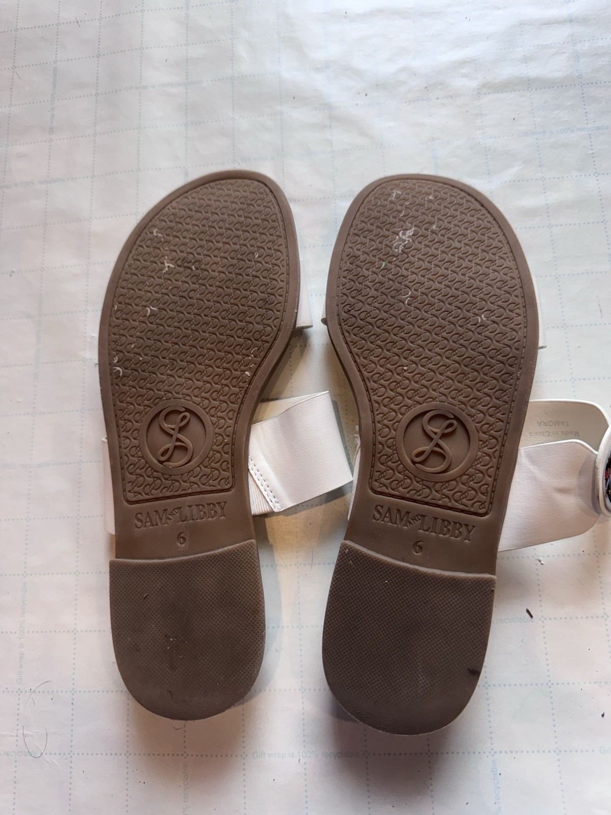 Women’s Sam & Libby Sandals Flats – White – Size 6
