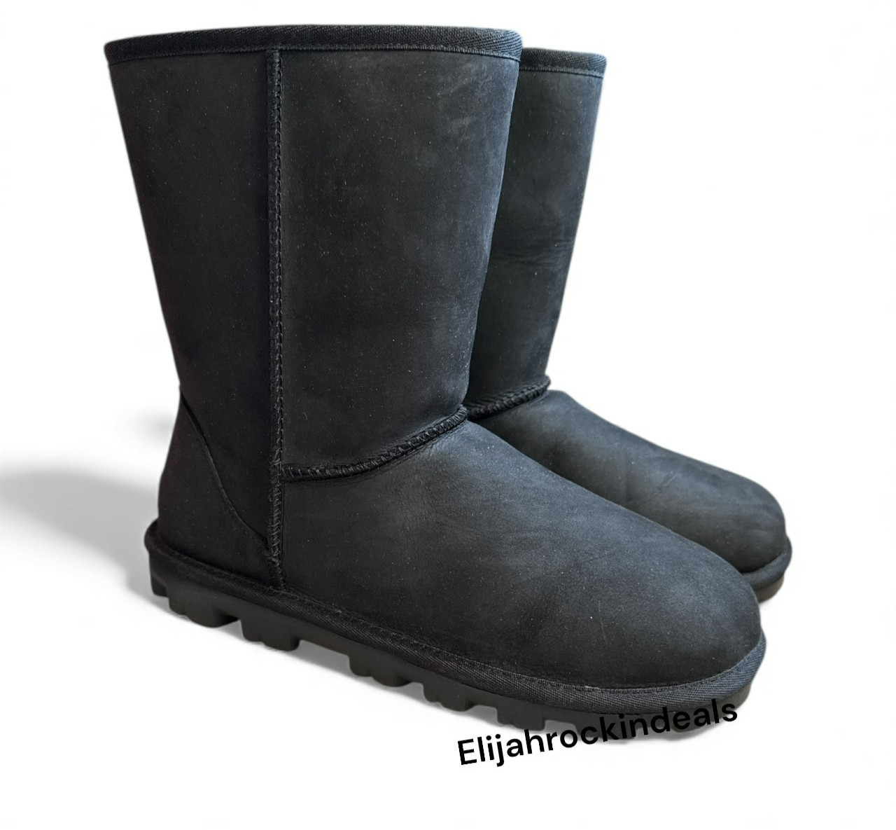 NEW UGG ESSENTIAL SHORT LEATHER BLACK BOOTS SIZE 9 1111513