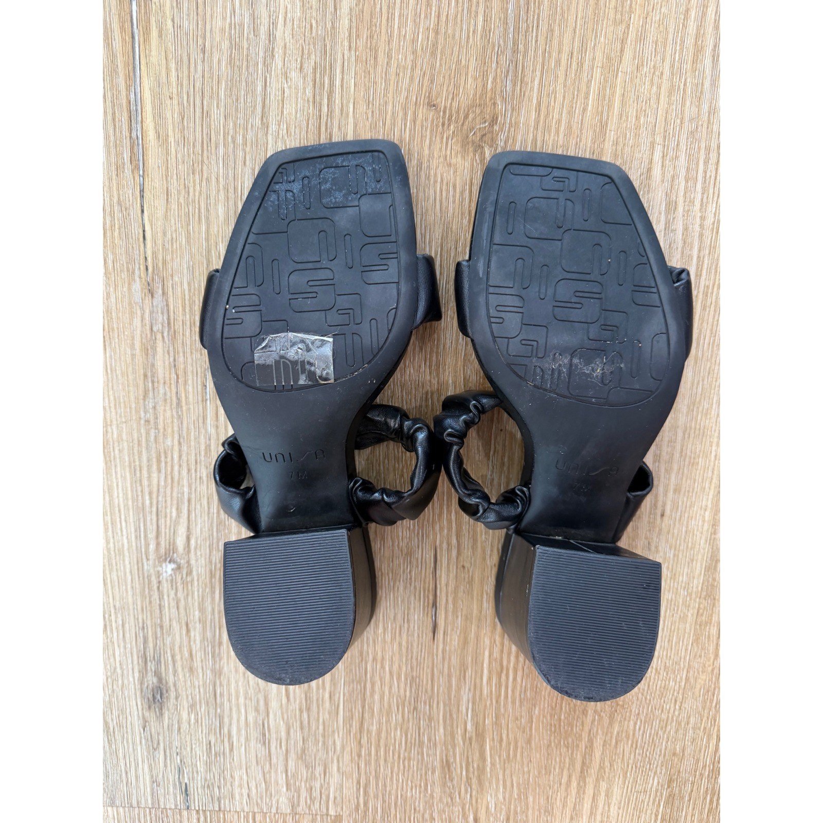 Unisa Block Heel Sandals Women 7M Black Ruched Double Strap Square Toe Mules