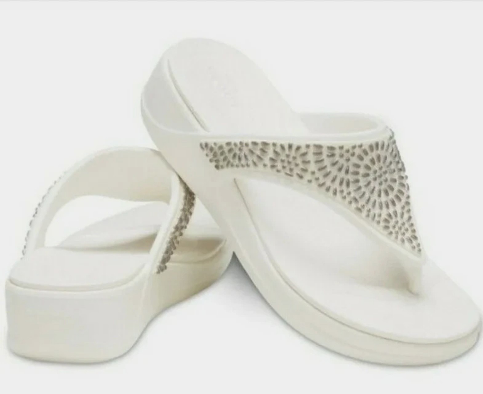 Crocs Montgomery Diamanté Beaded White Wedge Flip Flops US 6/EU 36-37/UK 4 EUC