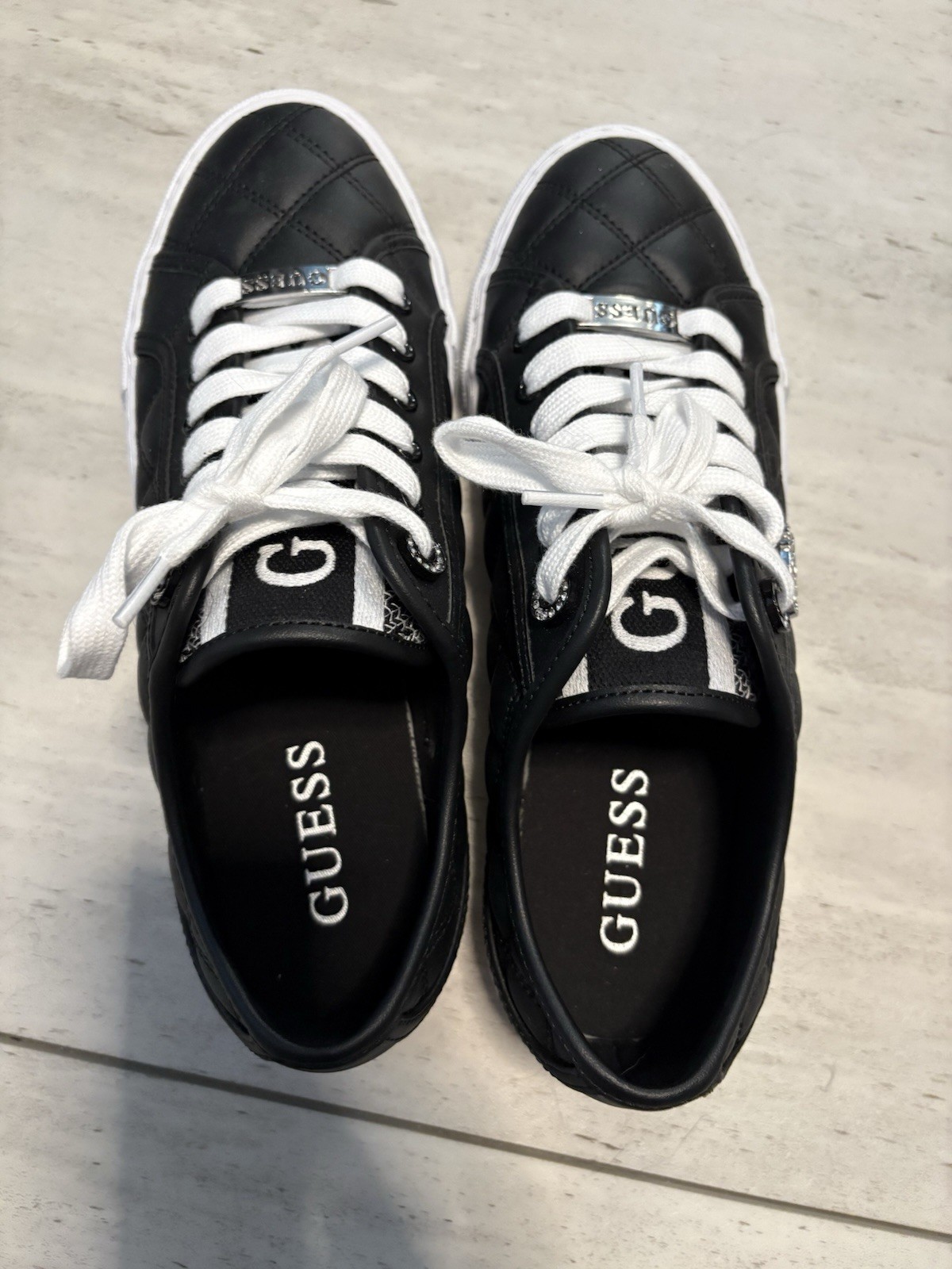 GUESS Quilted Logo Lace Up Black White Low Top Sneakers Textile Upper