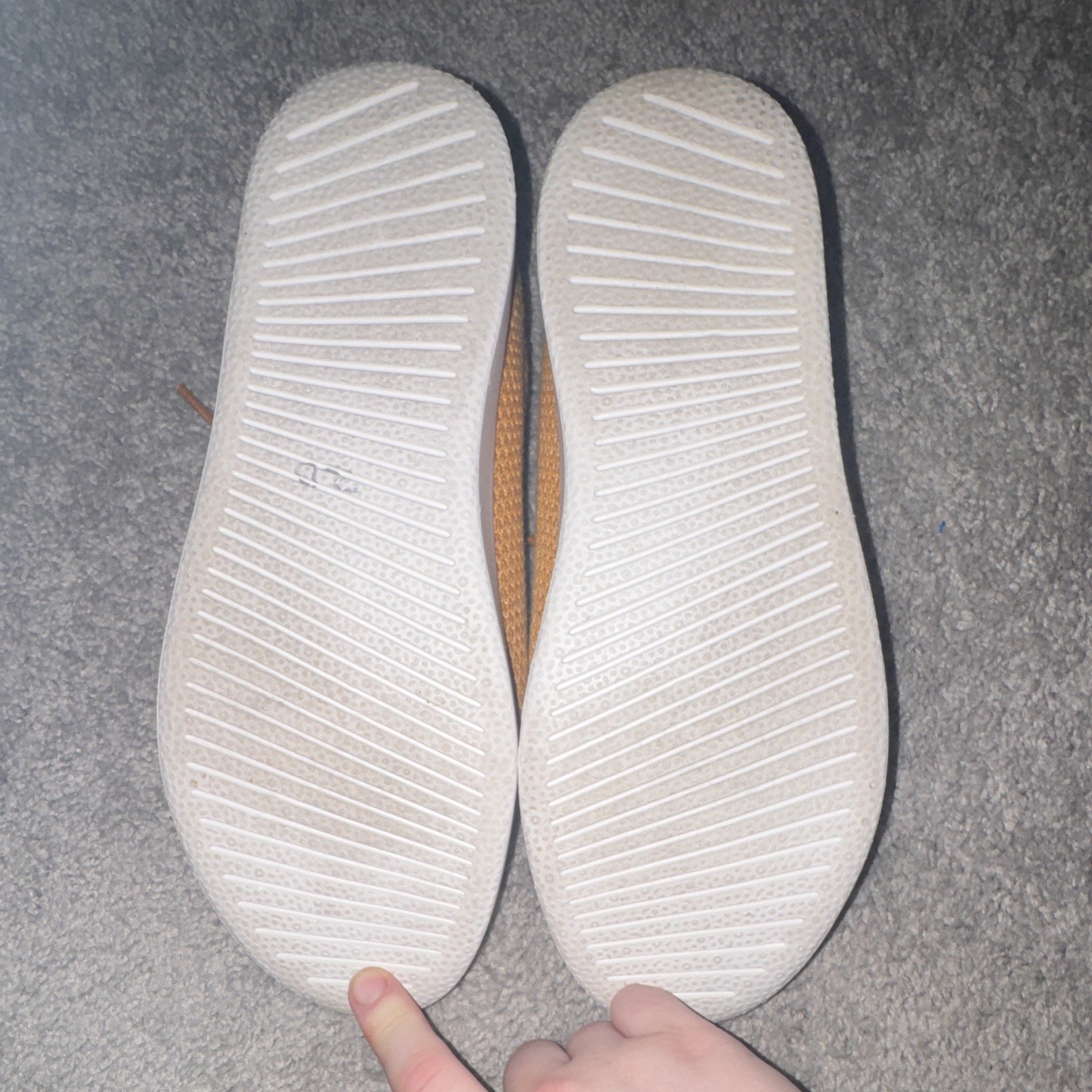 ⭐️PLS READ⭐️ ALLBIRDS Tree Piper Yellow shoes women’s size 8 (W8/UK 5/EU 38)