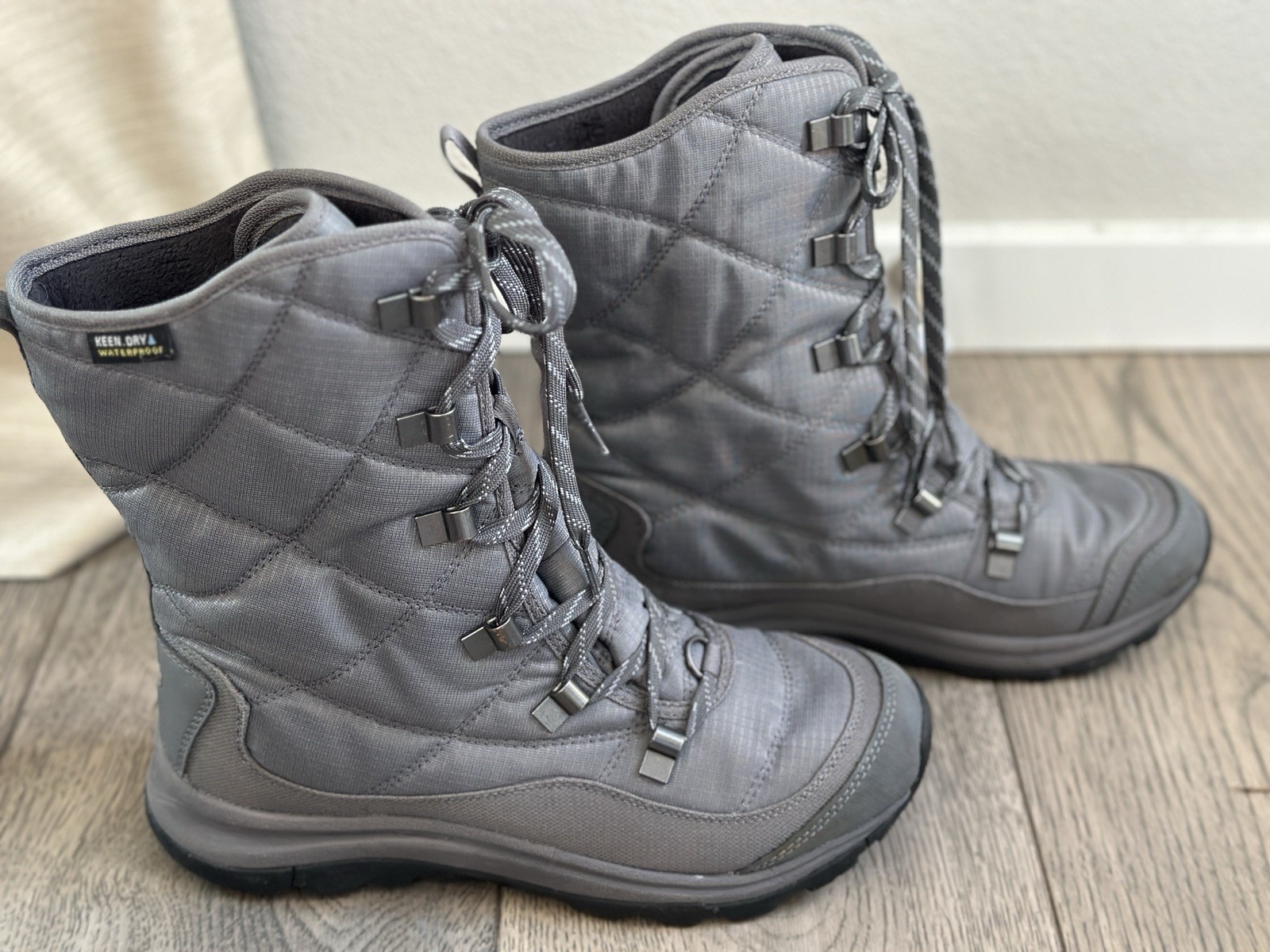 KEEN Terradora II Lace High Waterproof Winter Boots Waterproof Women Size 8 EUC