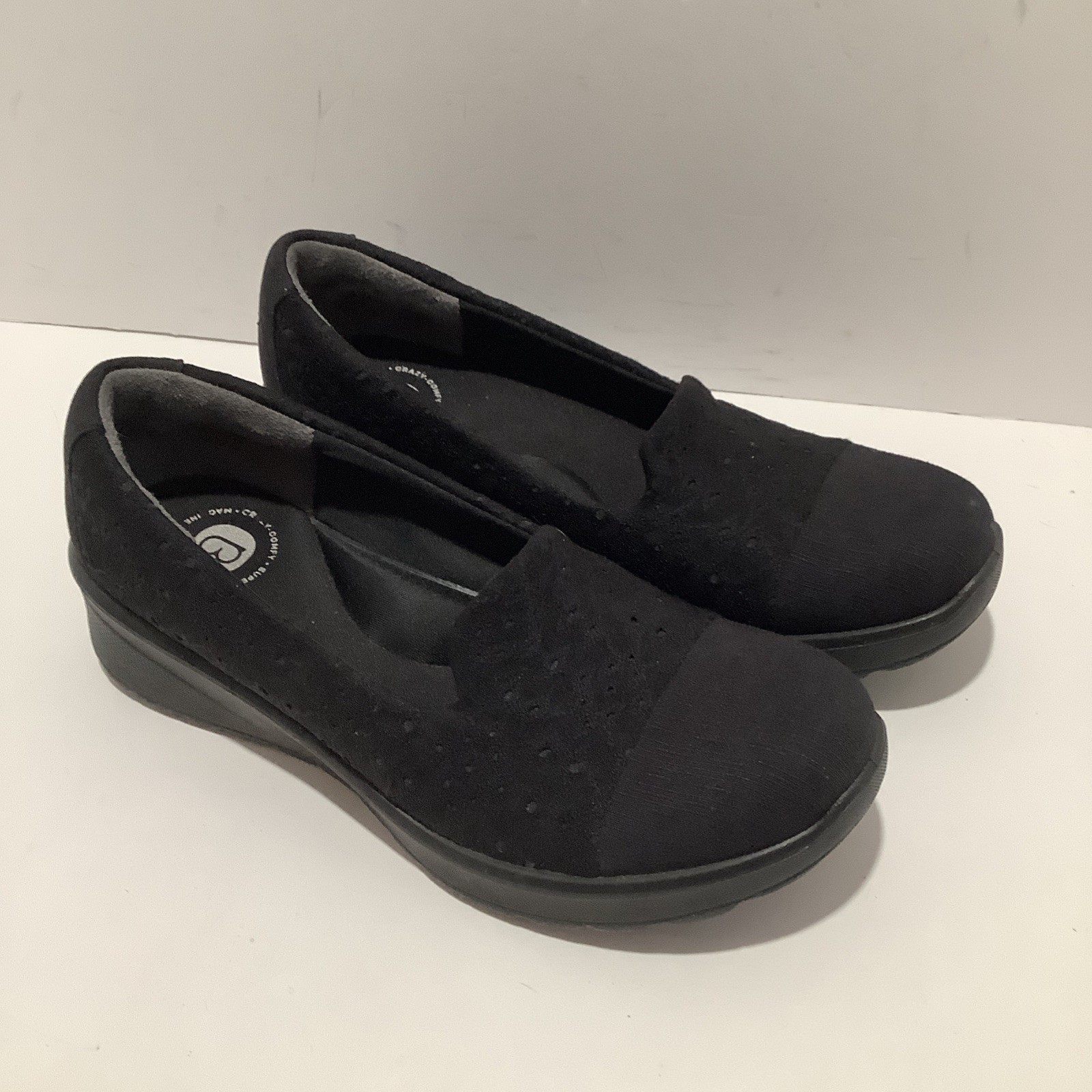 Bzees Galaxy Women’s Slip-On Loafers Shoes Size 7M Black Fabric, Excellent