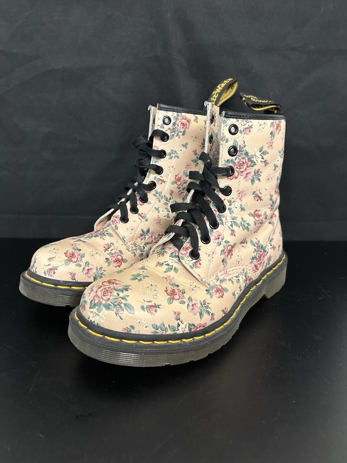 Doc Martens cream Rose Floral Peach Boots 1460 Women’s Size US 8