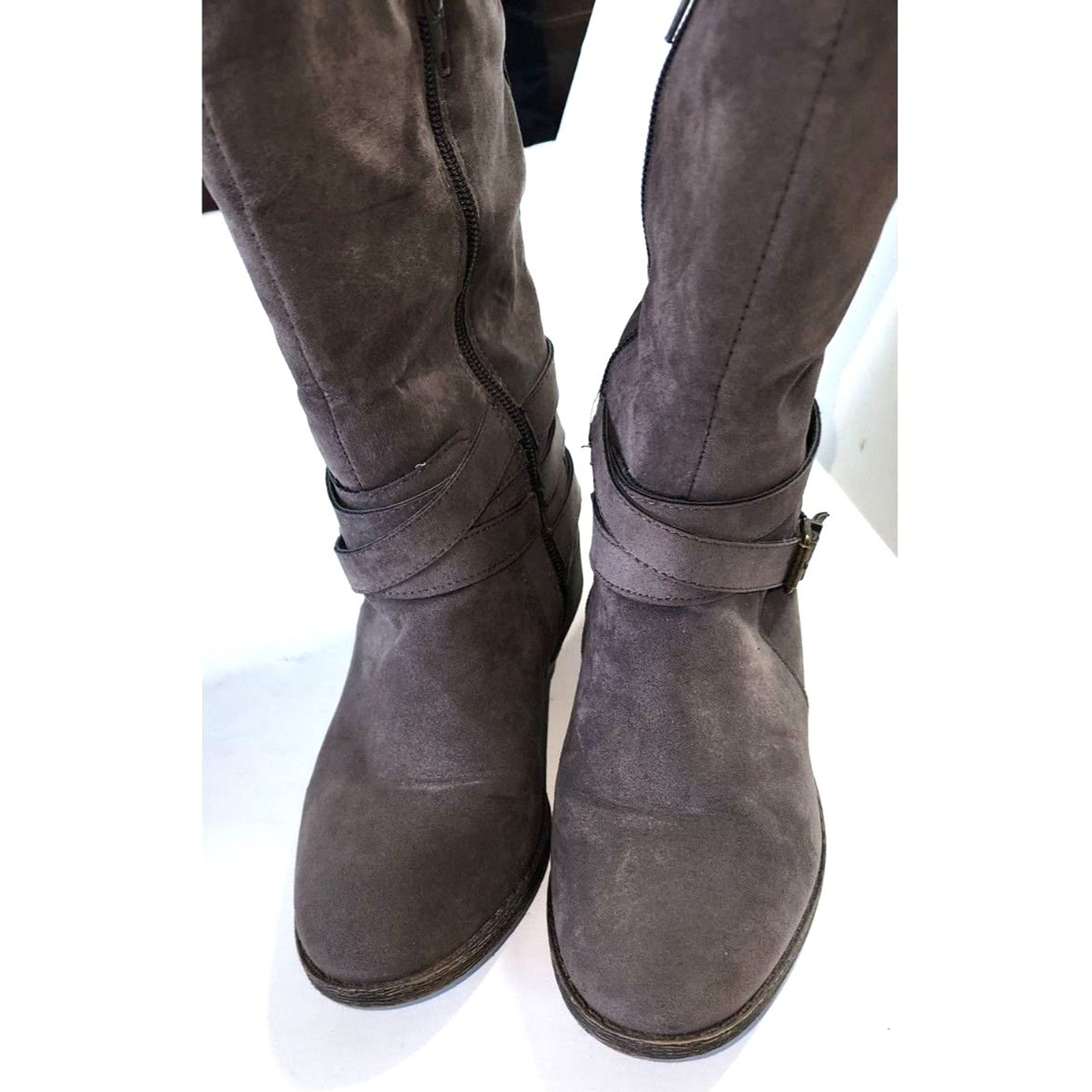 Shoedazzle Brownish Gray Knit Top Hally Buckle Knee High Boots Sz 7.5