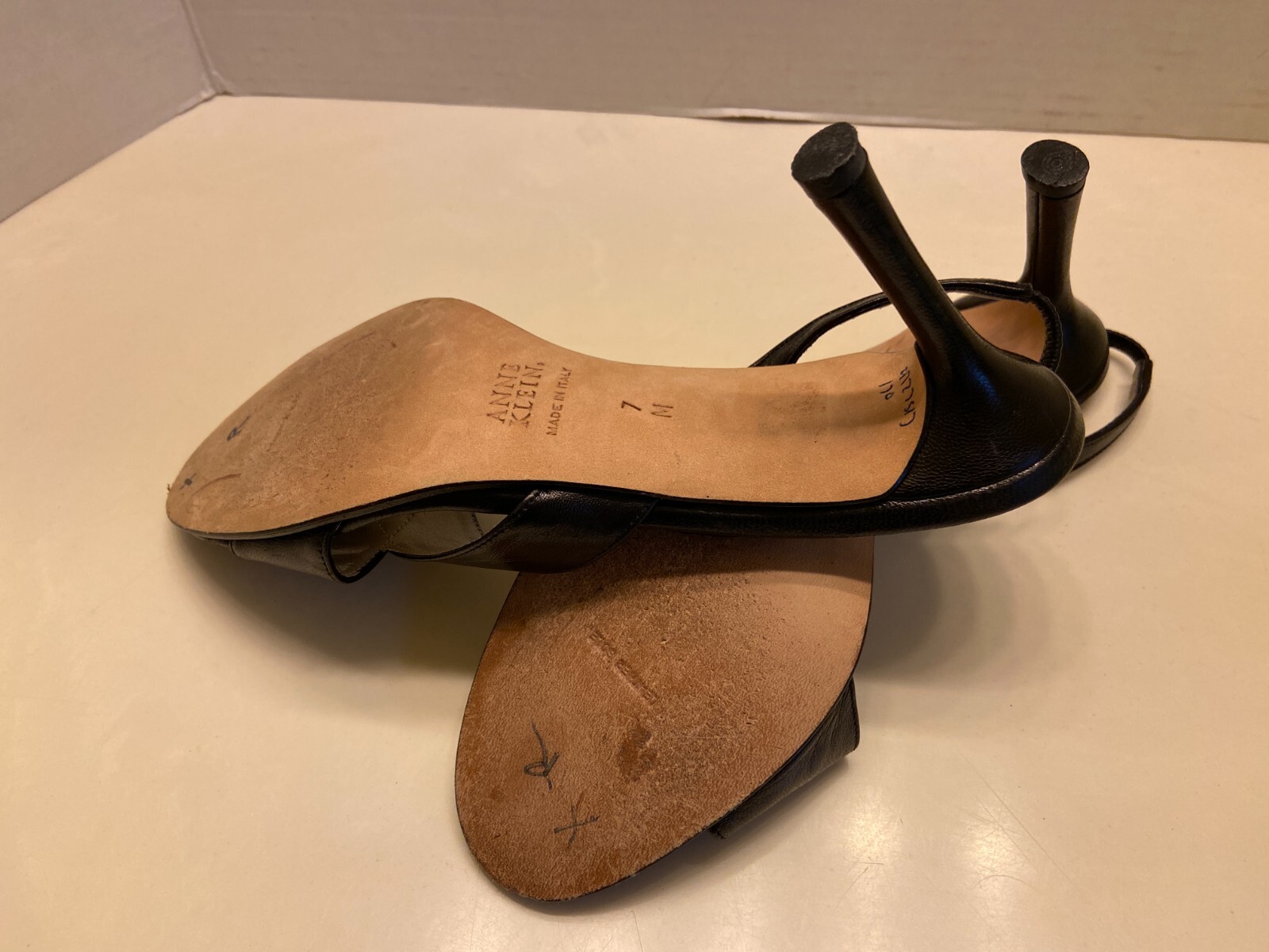 Anne Klein Black Leather Slingback Sandals Size 7 M Heels 3.25″