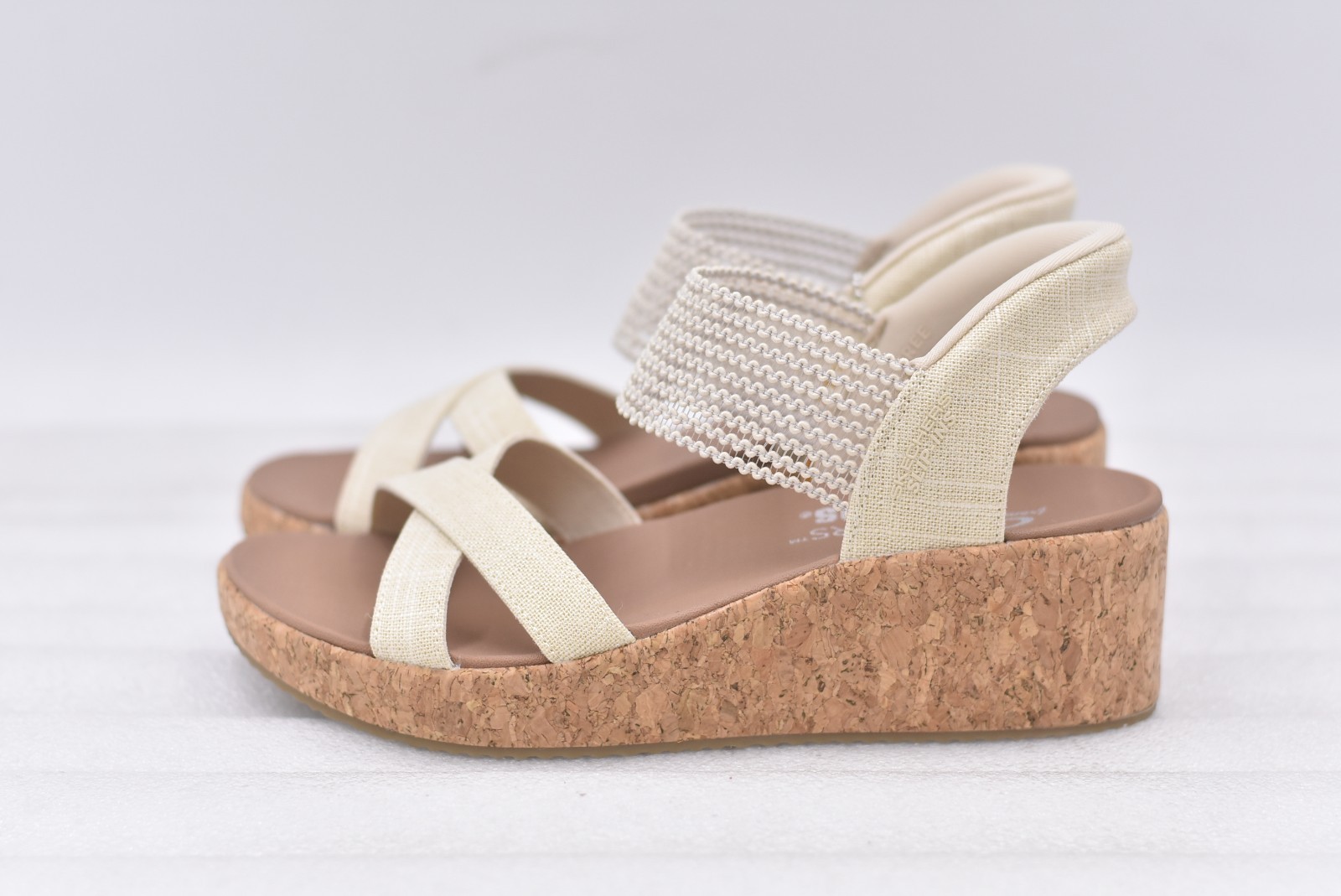 Women’s Skechers Slip-ins Beverlee Lux Sandal in Natural Size 6.5 119594/NAT