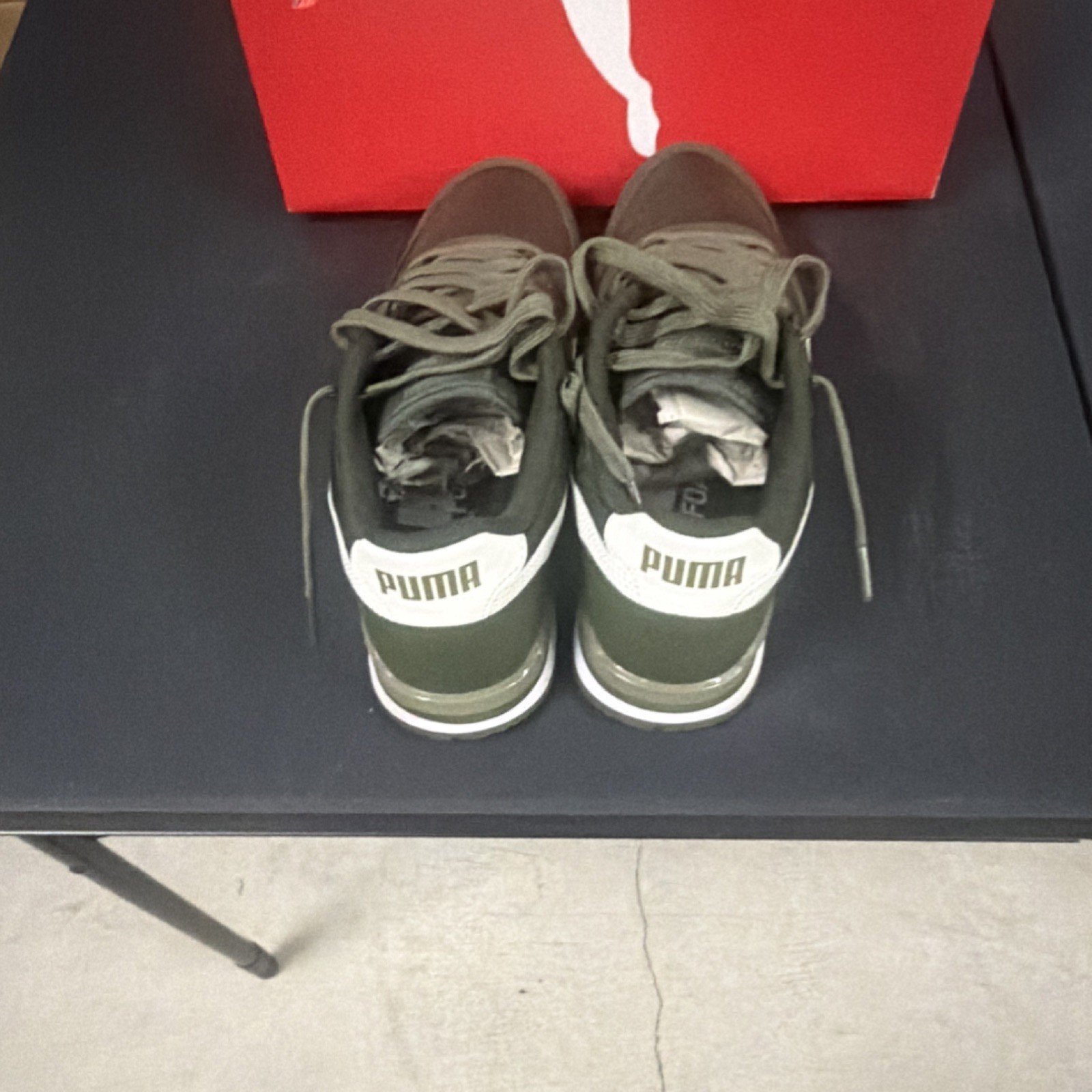 PUMA Low Top Green White Lace Up Men’s Casual Walking Sports Athletic Sneakers