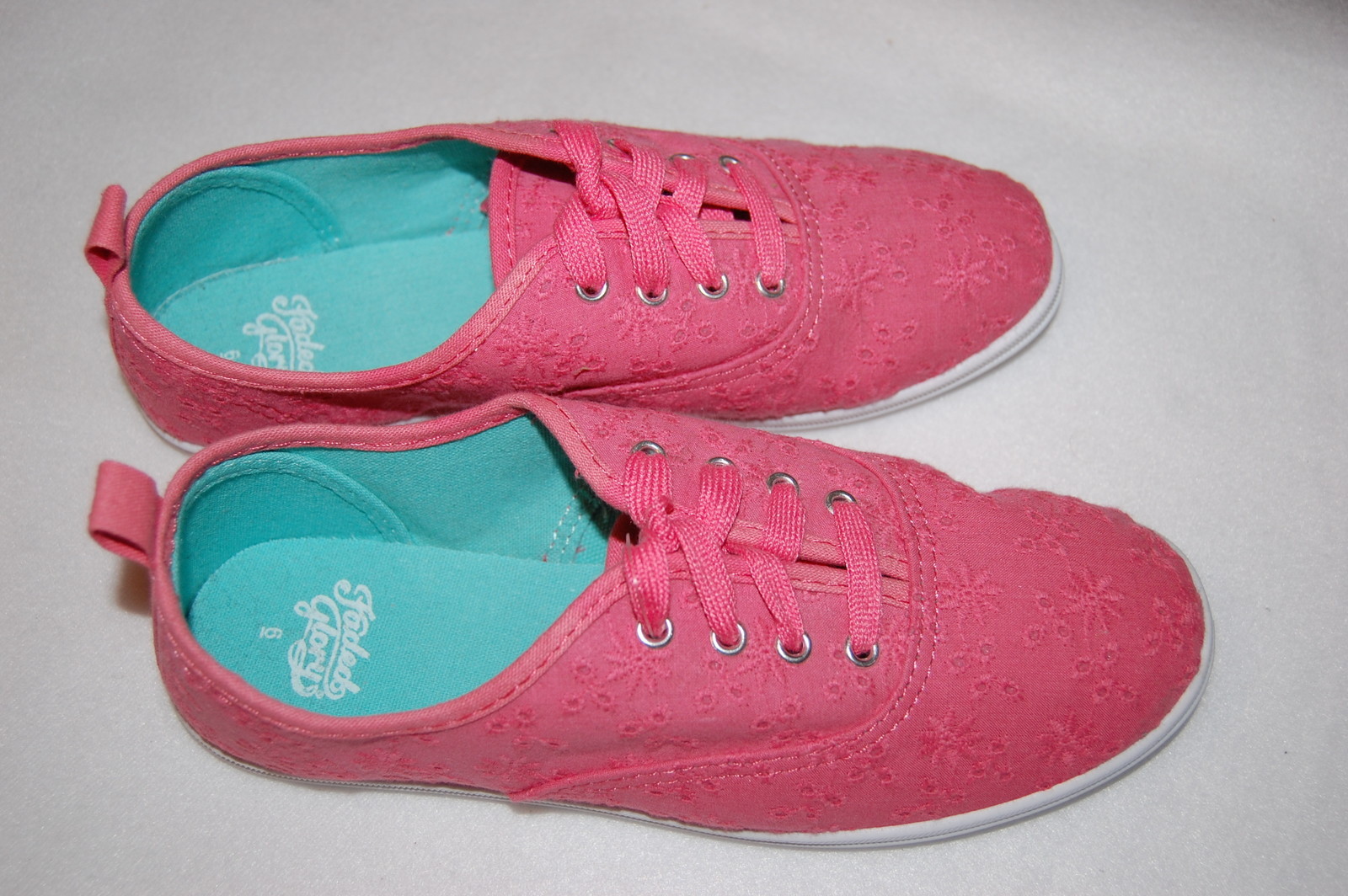 Womens Casual Shoes PINK CORAL Eyelets CANVAS Cloth Plimsoll 6 7 8 9 10 11