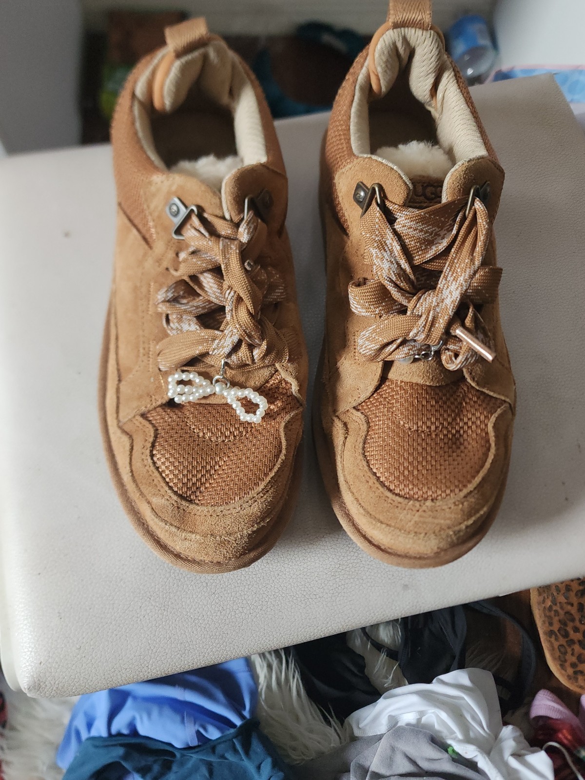 Ugg Lowmel shoes size 5
