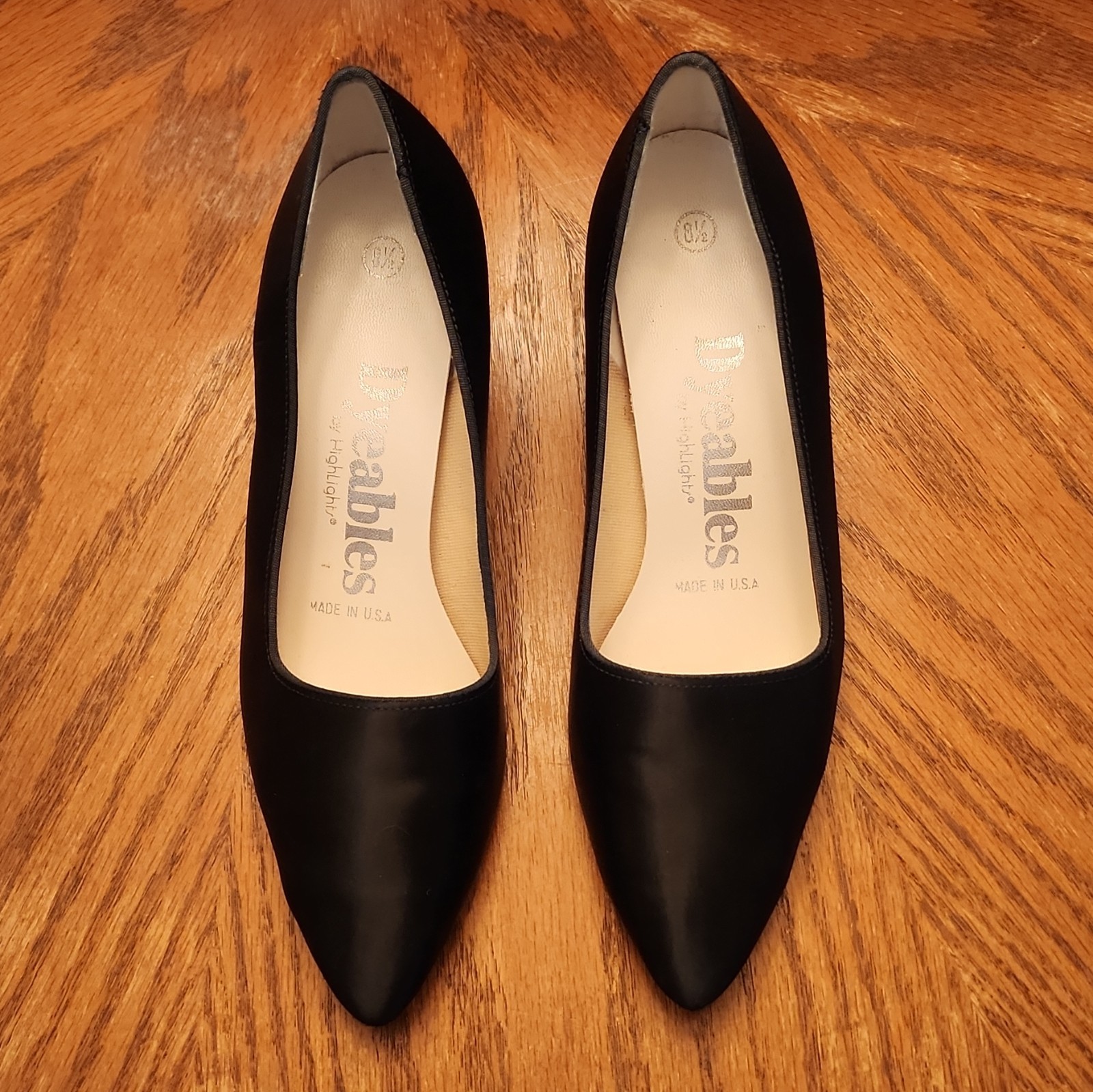 Dyeables Women’s Black Pointed Toe Slip-On Pumps Synthetic Comfort 8.5 M