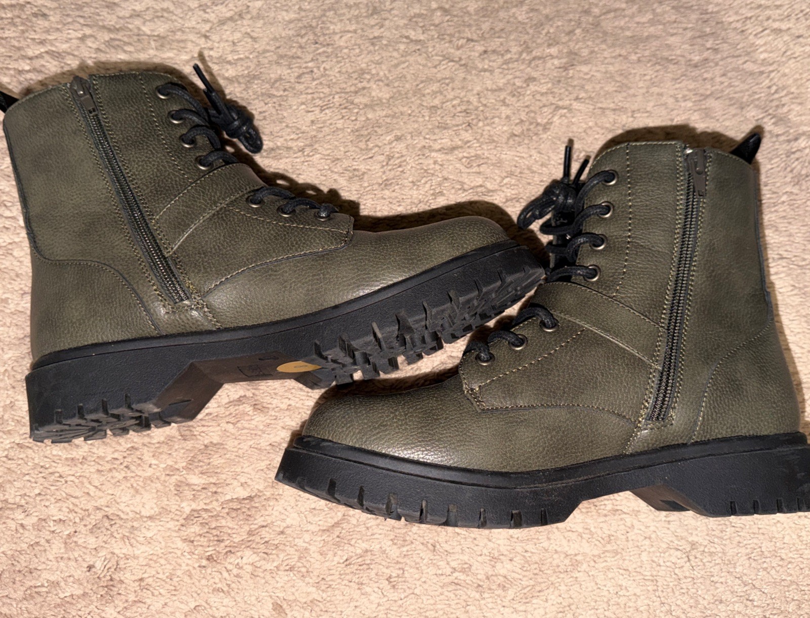 Unionbay Green Boots Size 8
