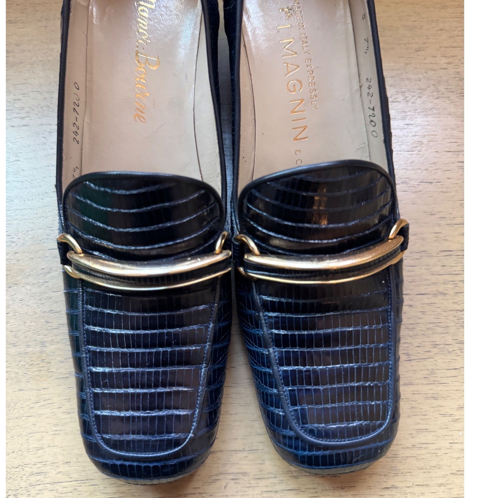 I. Magnin Neiman Marcus Navy Blue Lizard Embossed Leather Loafers Women’s 7.5