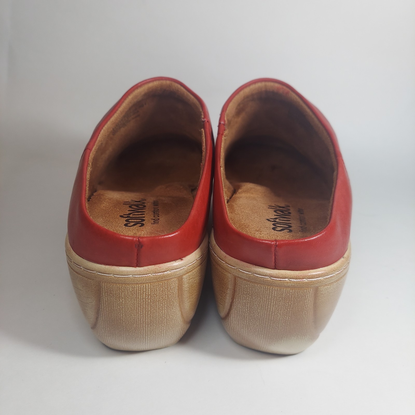 SoftWalk Madison Red Leather Clogs Women’s Size 11WW Comfort Slip On Shoes
