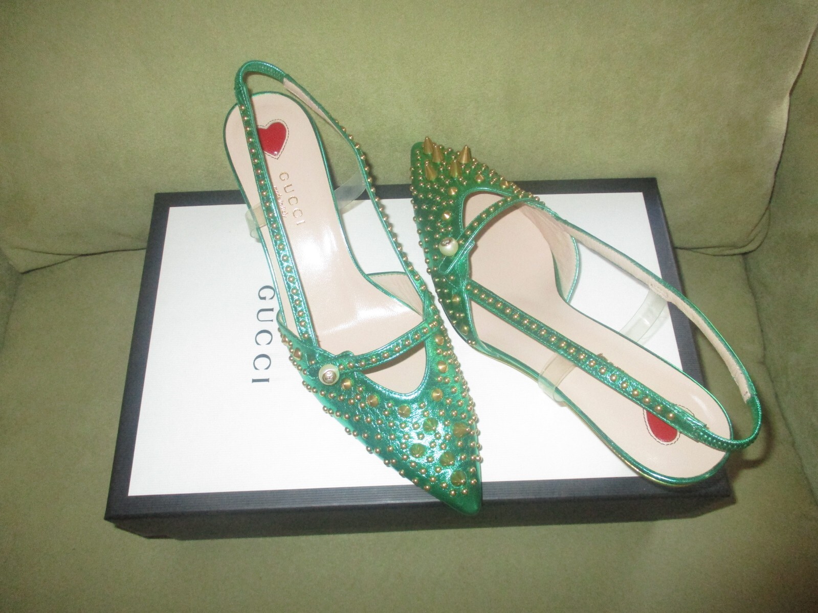 $1410 Gucci Unia Metallic Spike Studded Pearl Sandals Bamboo Heels 36 US 6 NEW