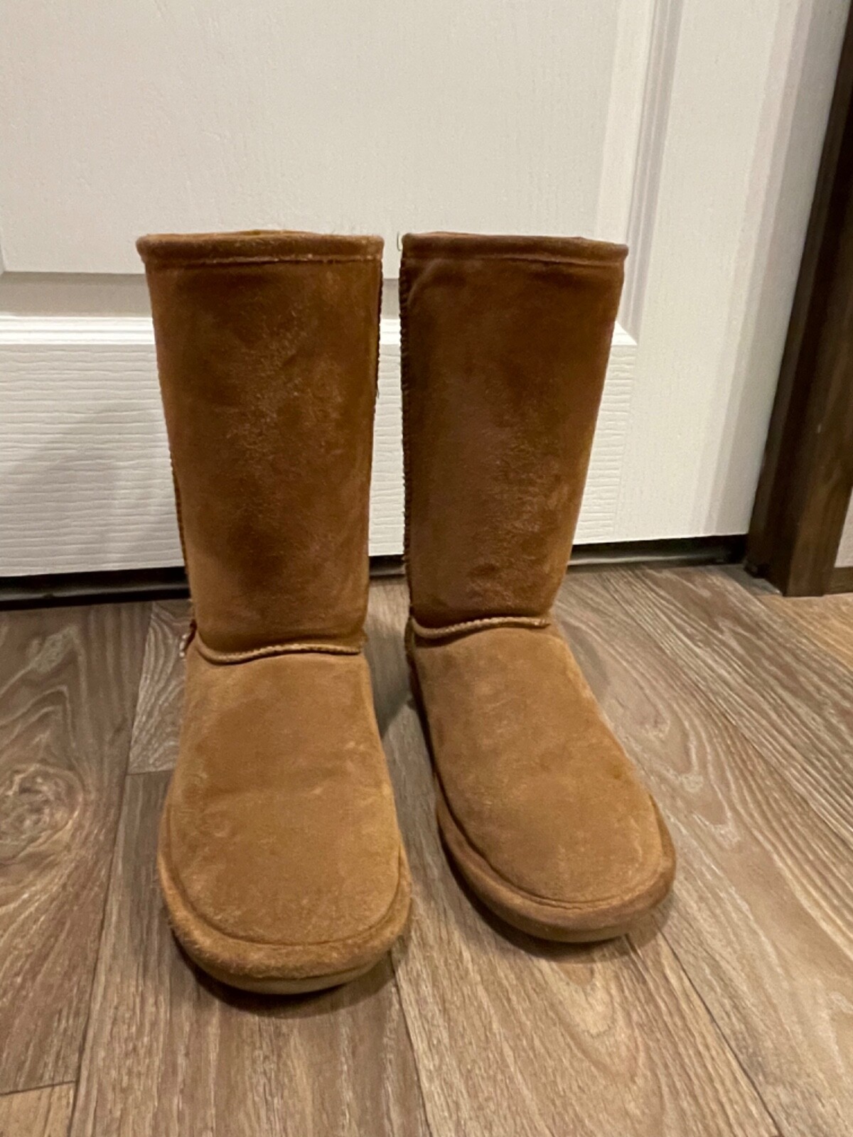 BEARPAW 608 W Emma Short Hickory Womens Casual BOOTS Size 9 M