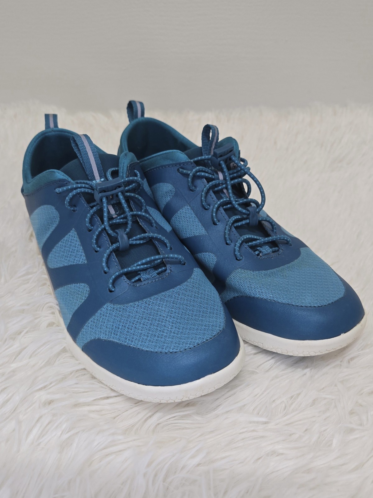 Lands’ End womens water shoes blue mesh aqua sneakers bungee lace size 8