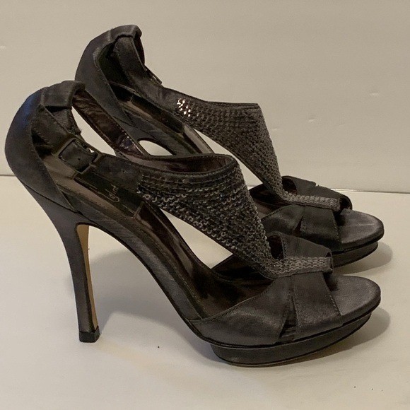 Glint brown strappy heels shoes size 4.5M