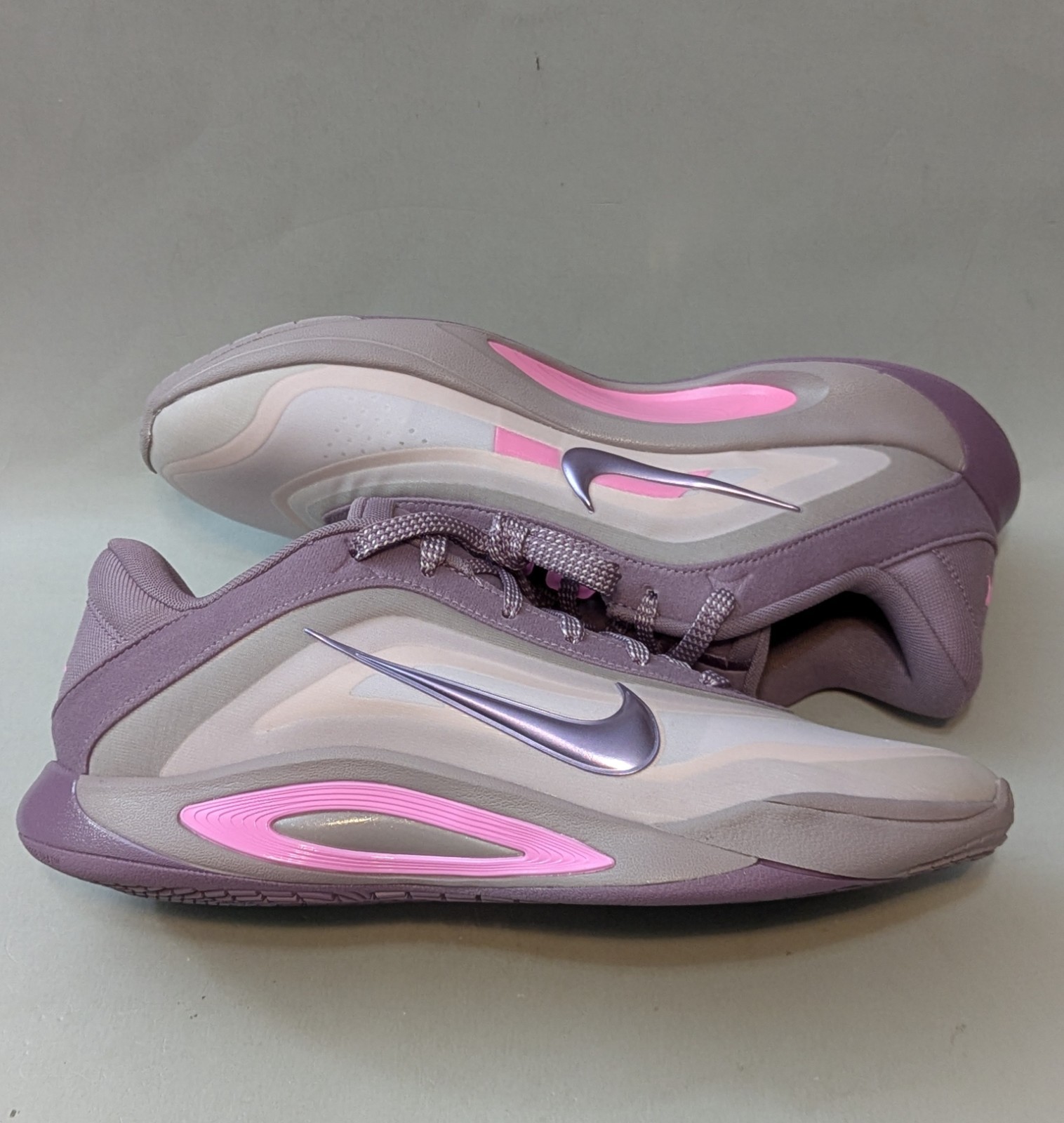 Nike A’One Dog Mom A’ja Basketball Shoes Womens 9.5 FZ8605-501 Violet Dust
