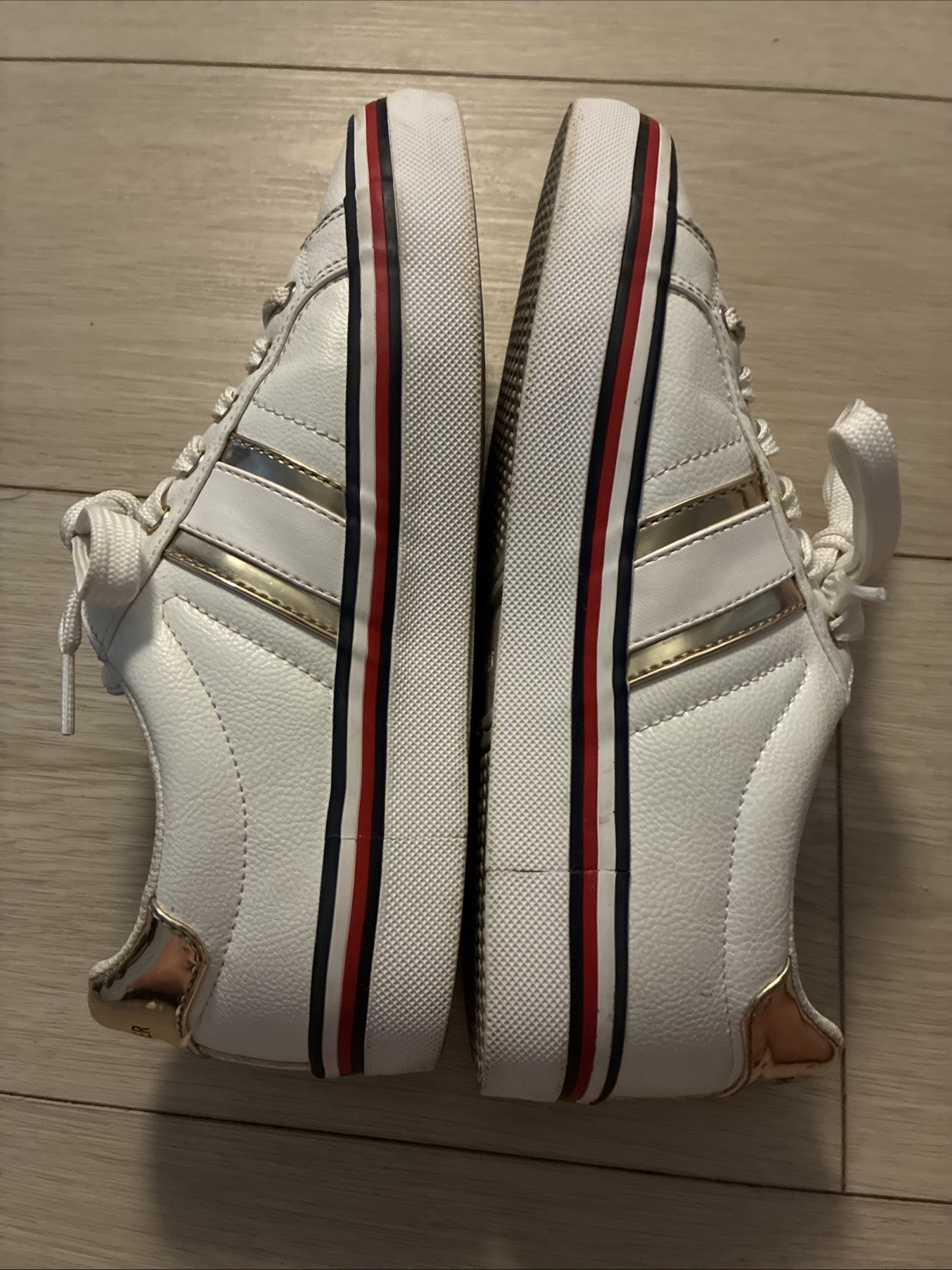 Tommy Hilfiger Fentii Shoes Size 7