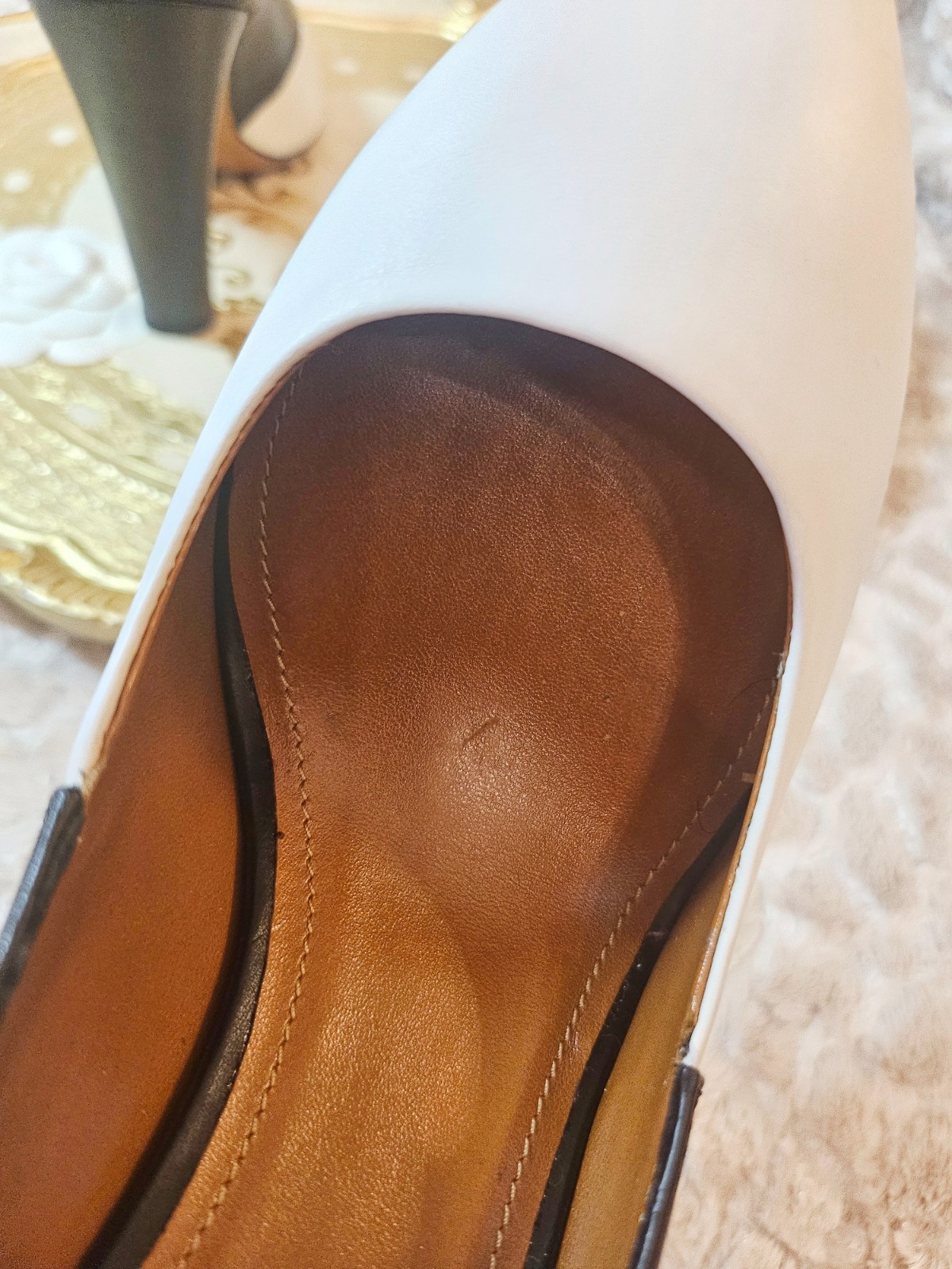 $1.1K Calvin Klein Collection Black & White Pumps 40 (IT), fits 9 (US), NIB