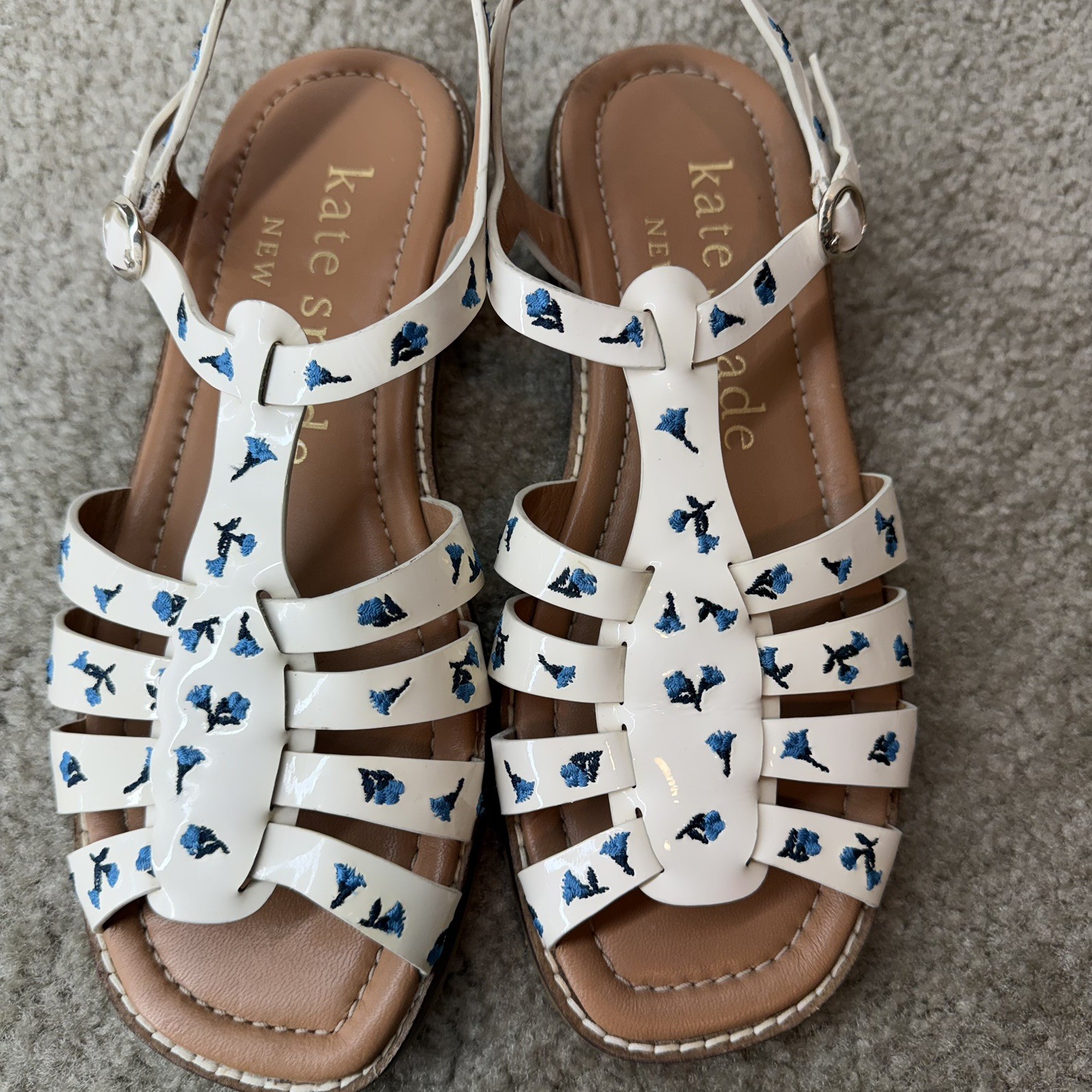 Kate Spade Wonder Sandals in Floral Embroidered Leather Blue and White Size 7