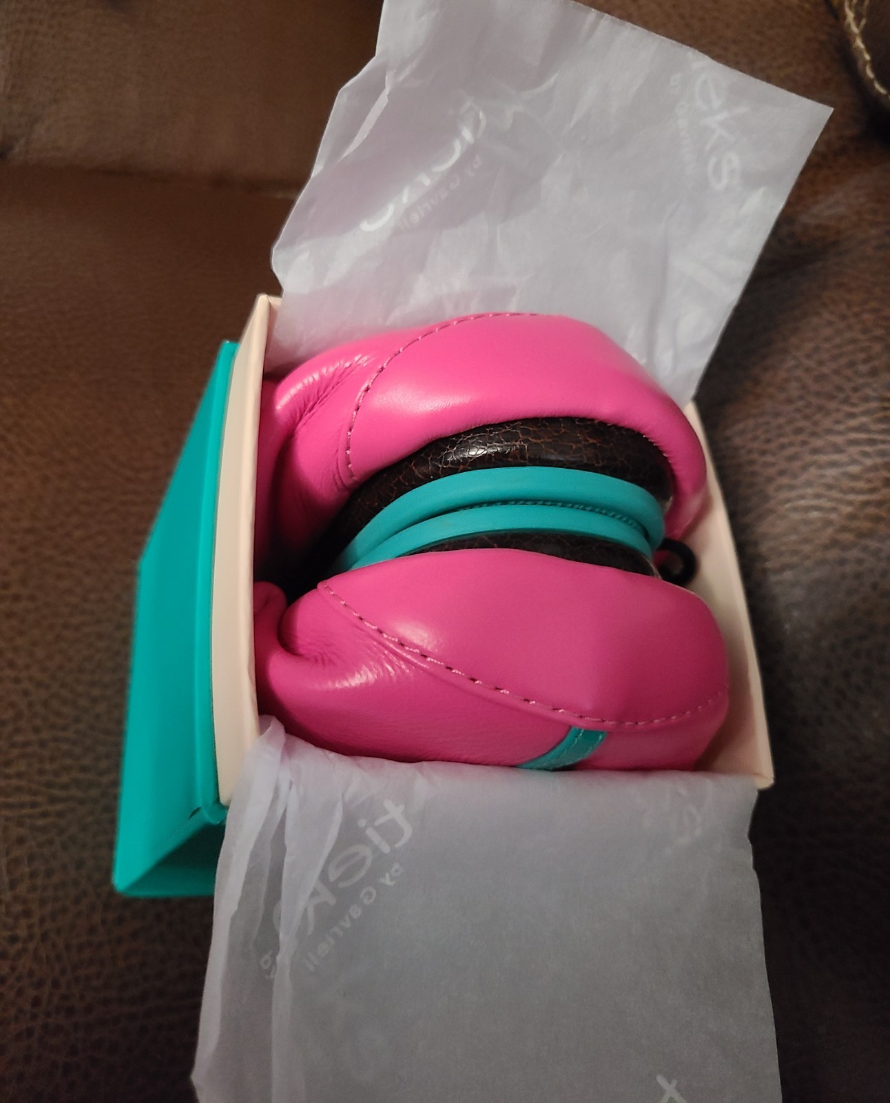 Rare Size 13 Malibu Pink Tieks Leather Ballet Flats Shoes NIB Limited Edition