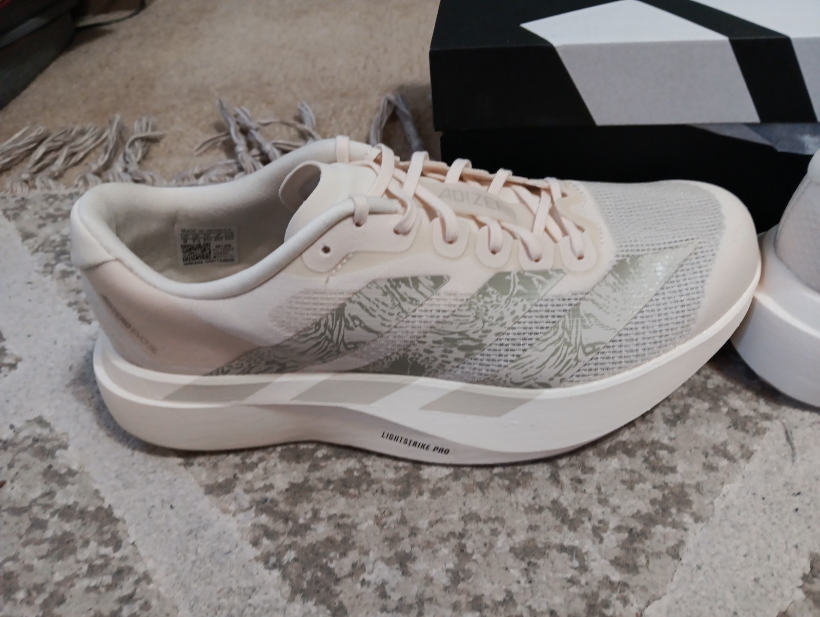 WOMEN’S ADIDAS ADIZERO EVO SL W RUNNING SHOES SIZE 9 NIB WONDER WHITE KI6951