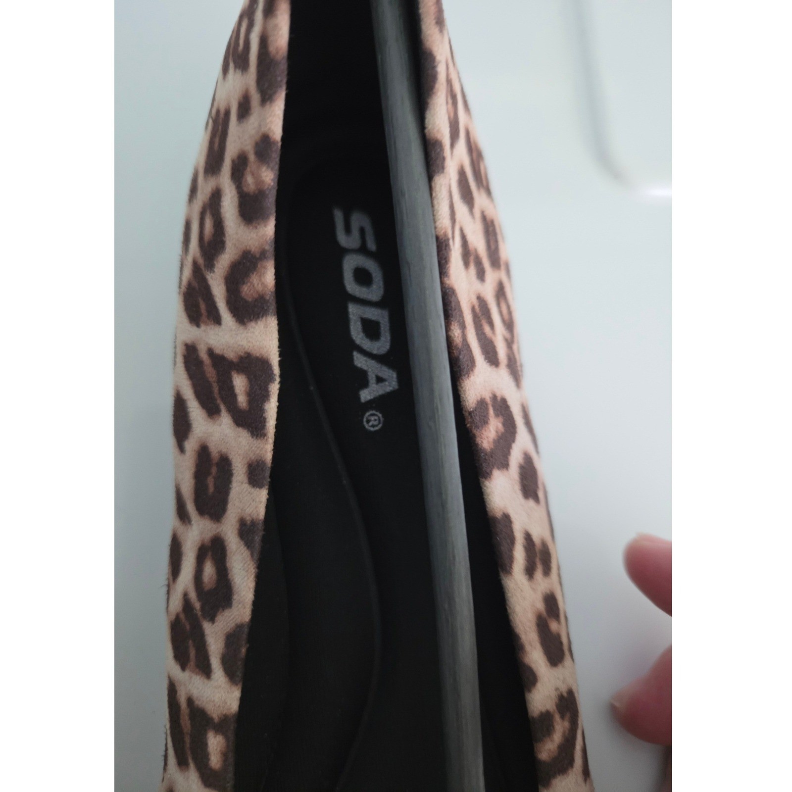 Soda Womens Leopard Print Pointed Toe Ballet Flats Tan Black Animal Size 10
