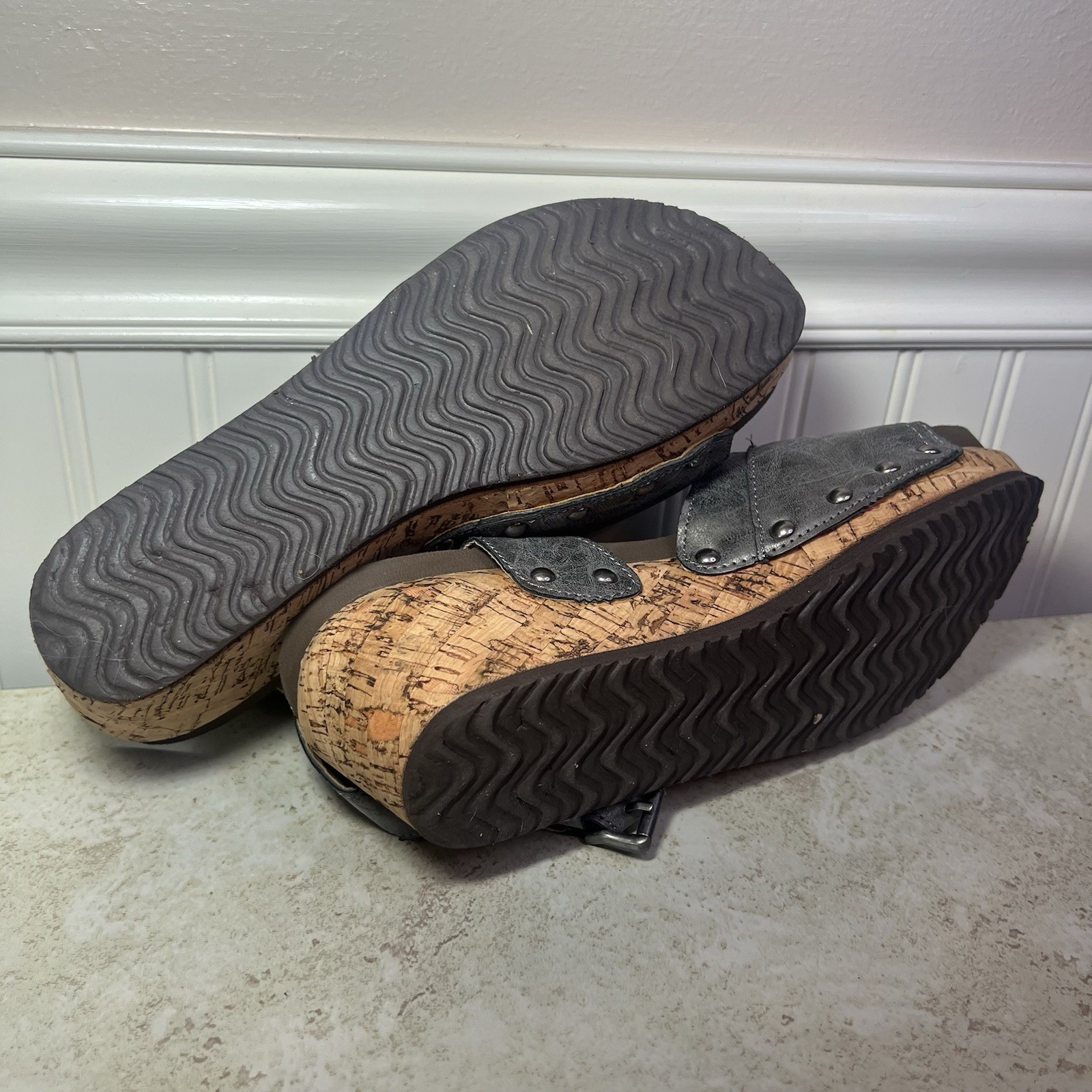 Corkys Metallic Silver Studded Platform Cork Wedge Sandal 9 Comfortable Edgy