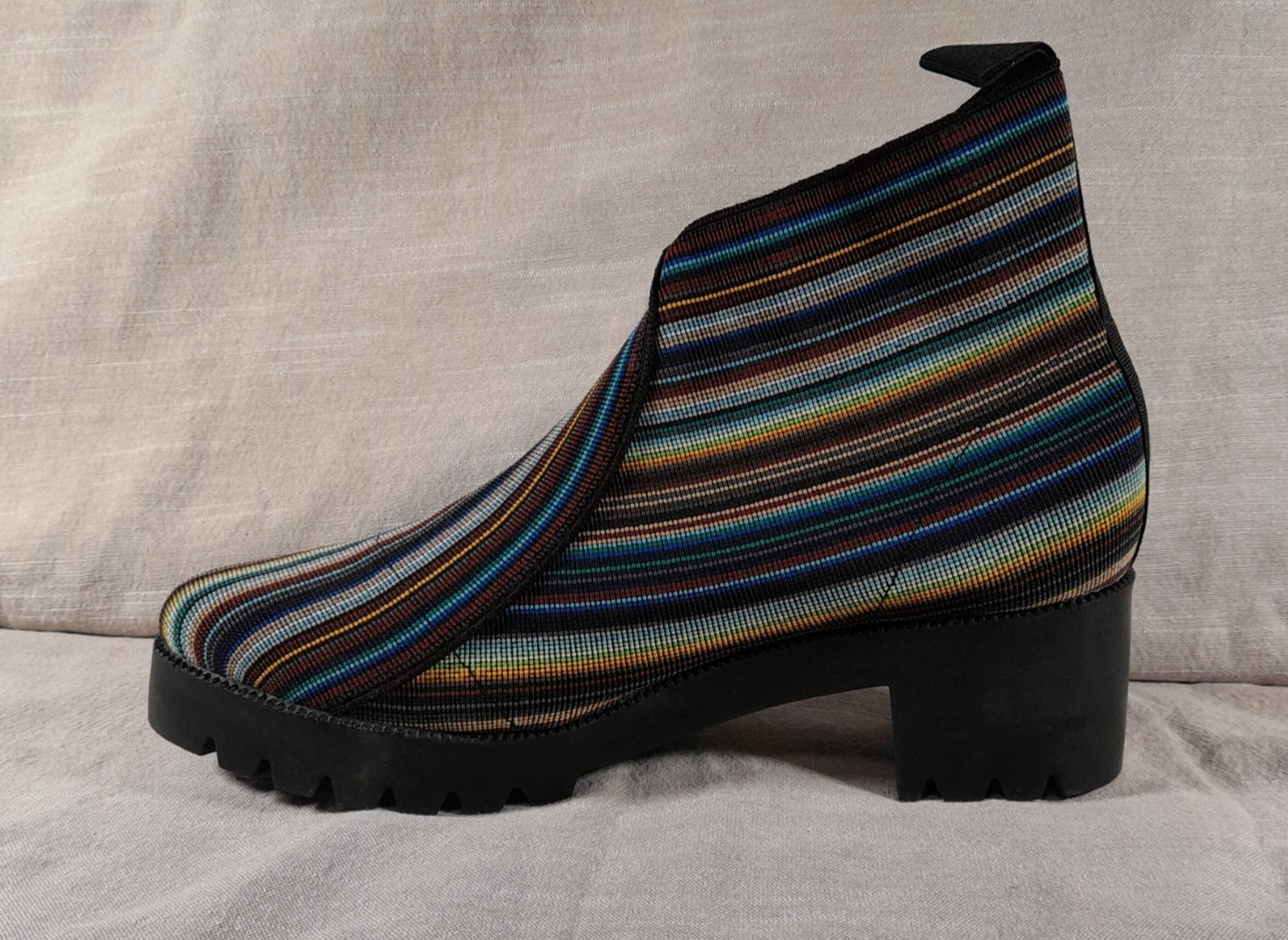 Chunky Y2K Charleston Shoe Co Monterey MultiStripes Pull On Ankle Lug Boots Sz 7