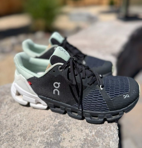 Women’s On Cloud Flyer Running Shoes 7.0 Preowned Excellent Condition