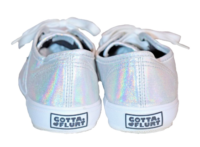 Iridescent Gotta Flurt Silver Lace-up «Charm» Fashion Sneakers Size 7.5 GUC