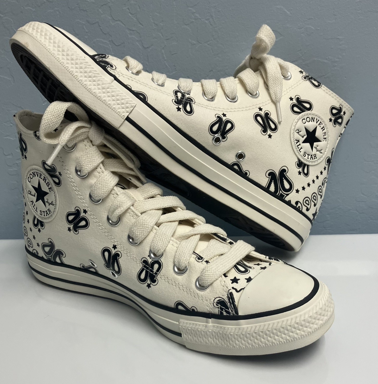 Converse All Star Black and White Customized High Tops Men’s 9 Chunky Laces New!