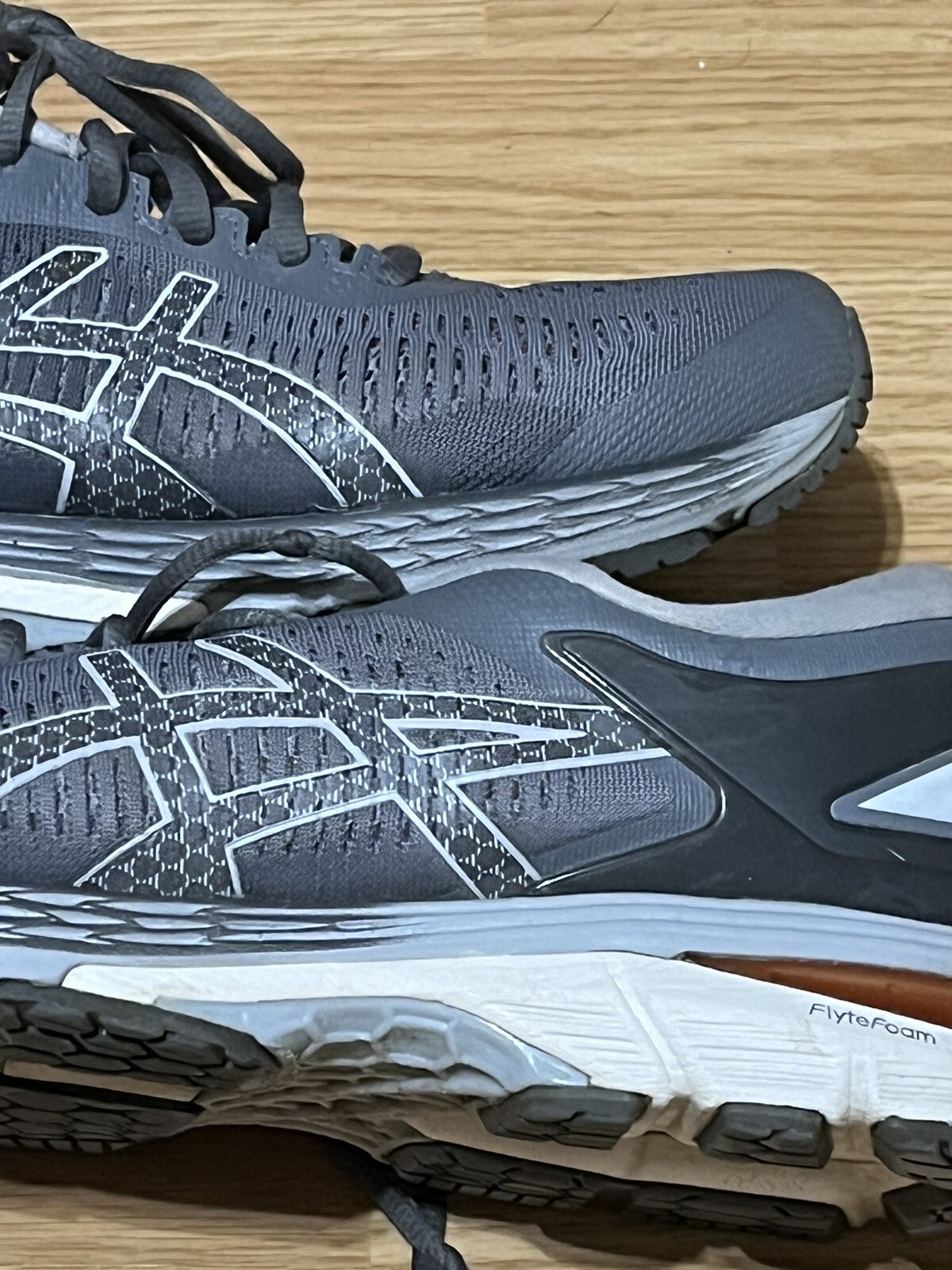 ASICS GelKayano 25 Running Womens Grey Sneakers Shoes 1012A026-020 Sz 8