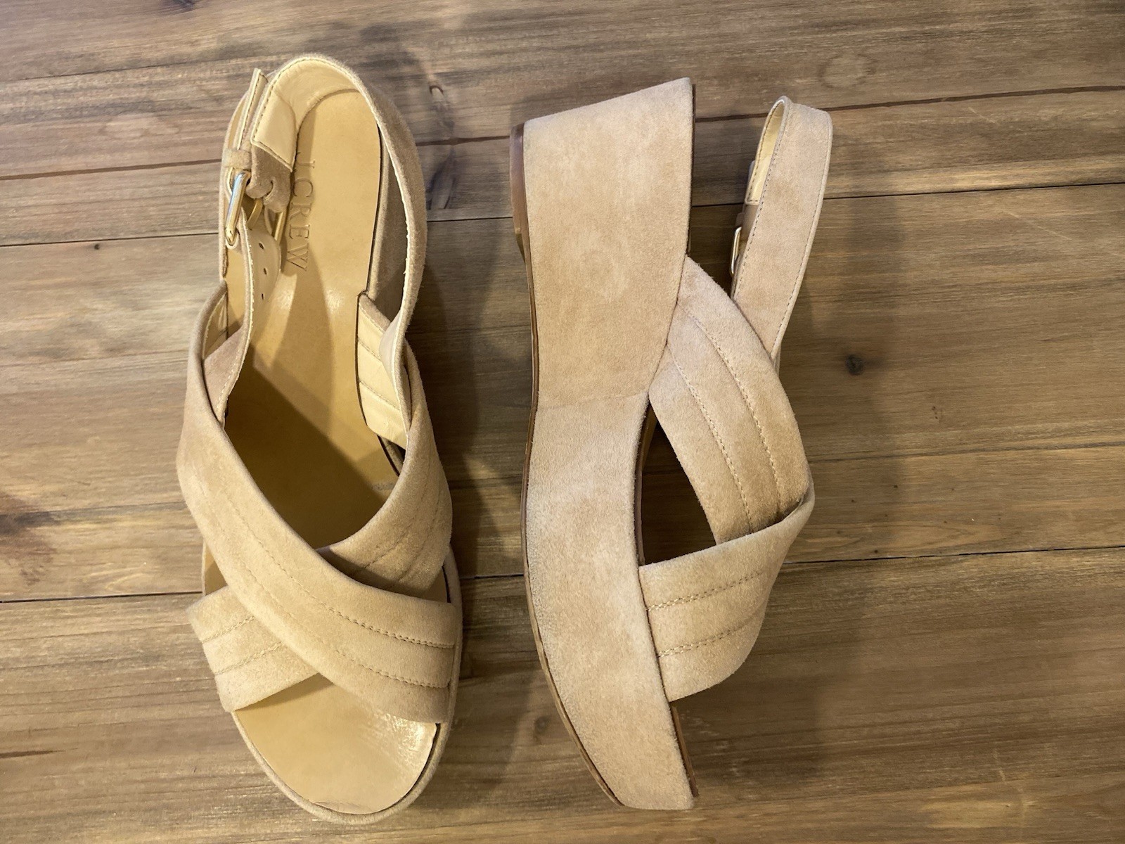 Size 8 – Women’s J. Crew Leather Platform Sandal, w/ Gold Toned Buckle Closure
