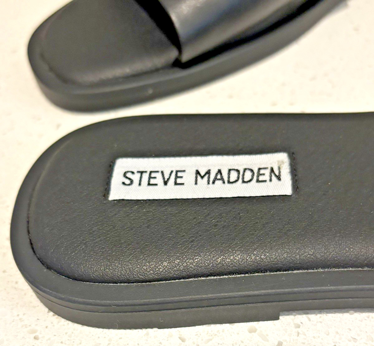 Steve Madden Women’s Black Leather Flats Slides 8.5 W Sandals NWOB