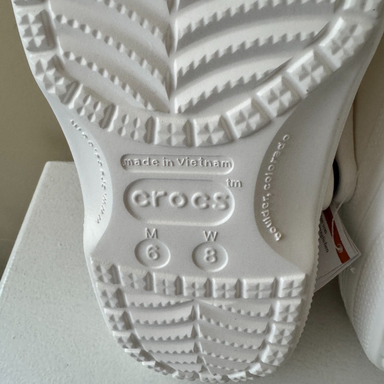 Crocs 205969 Unisex Baya Lined Clogs, White/Light Grey Men 6 Women 8